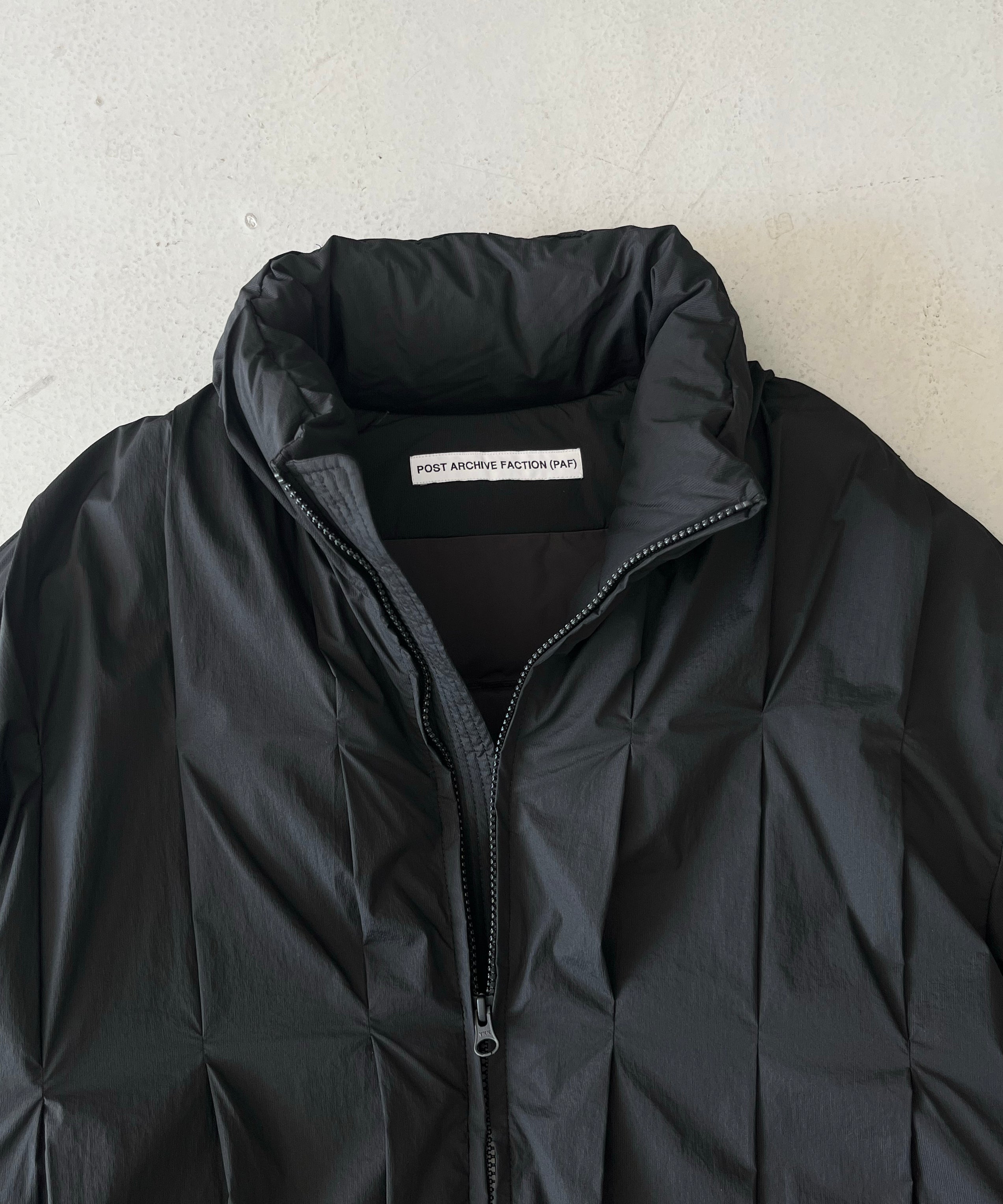 POST ARCHIVE FACTION(PAF) Cocoon Down "BLACK"