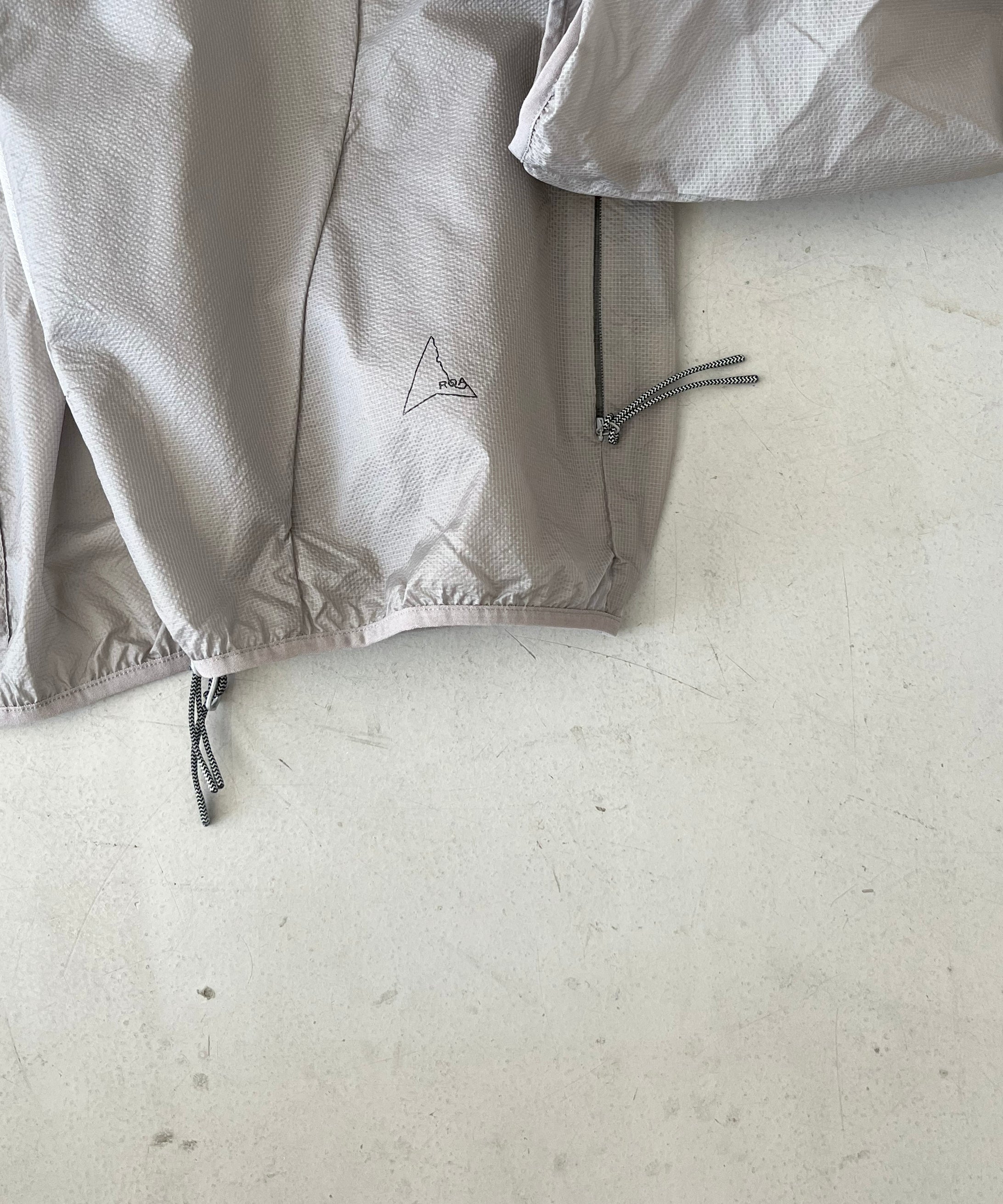 ROA Hue packable wind jacket "GREY"