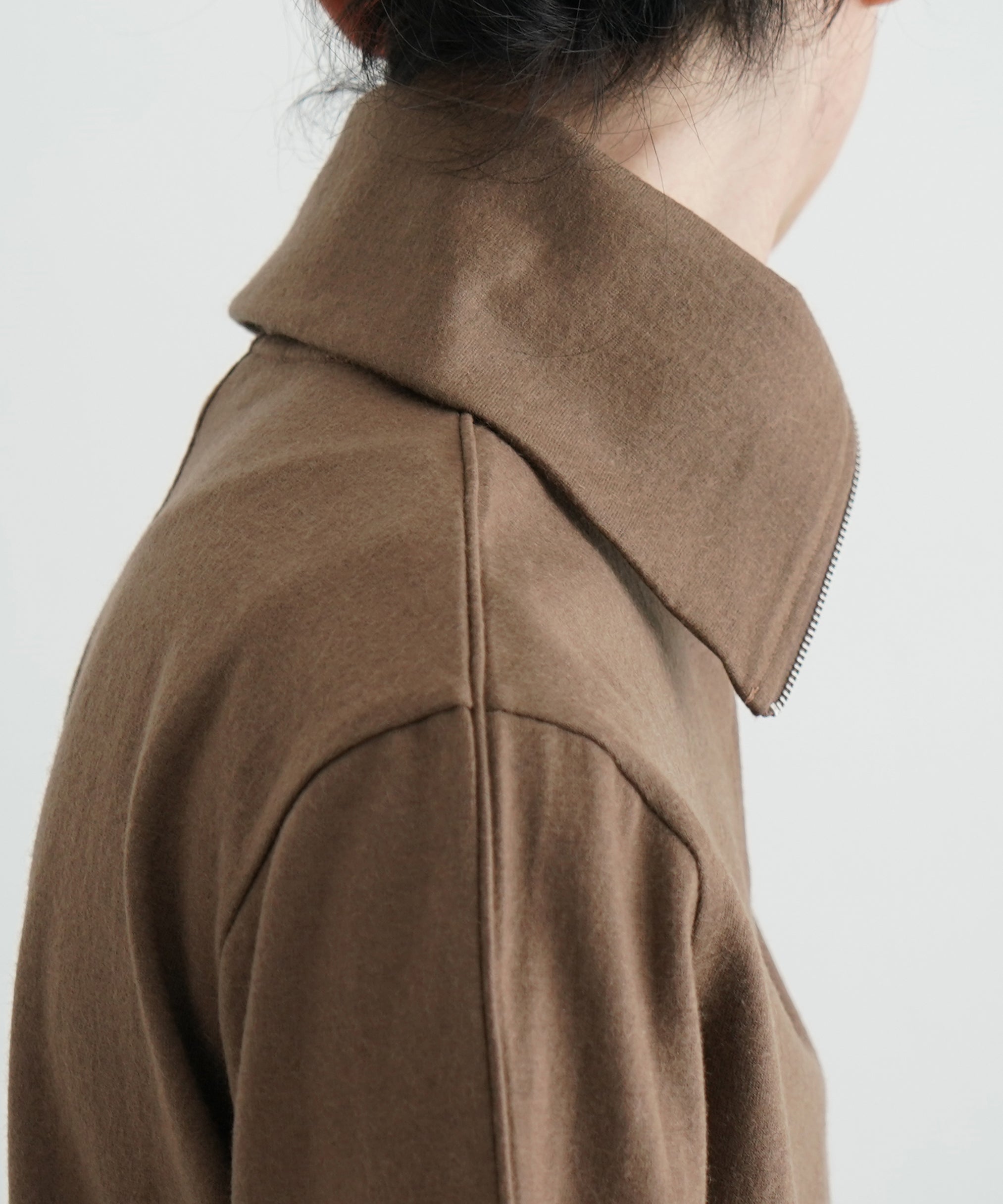 ENTIRE STUDIOS Apex wool top "COFFEE"