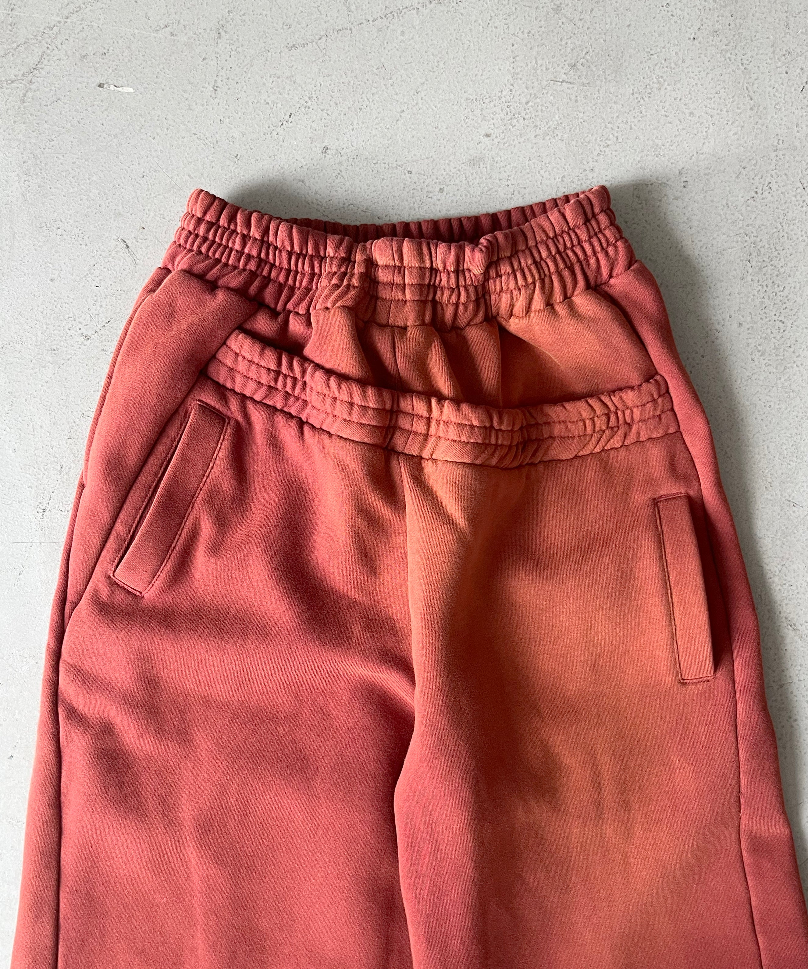 LOADINGROOM Double waist sweatpants men "WASHED RED"