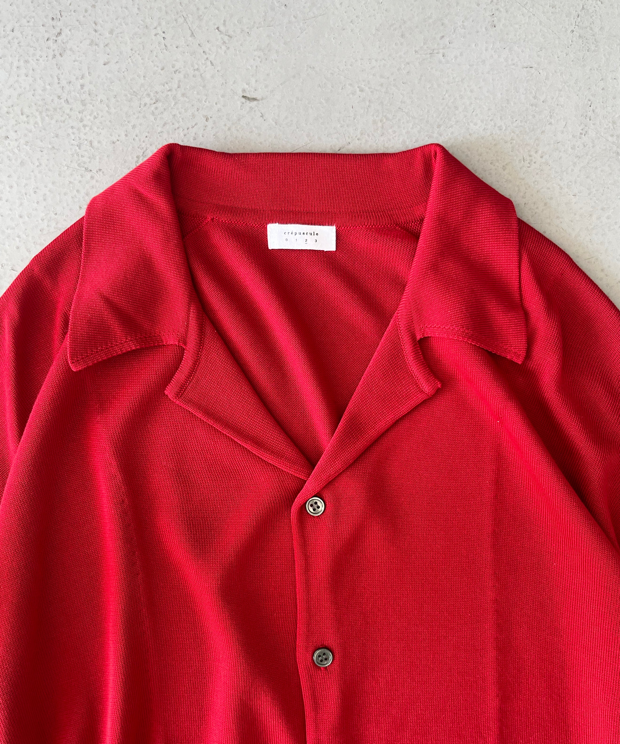 【EXCLUSIVE】crepuscule Open collar knit shirt "RED"