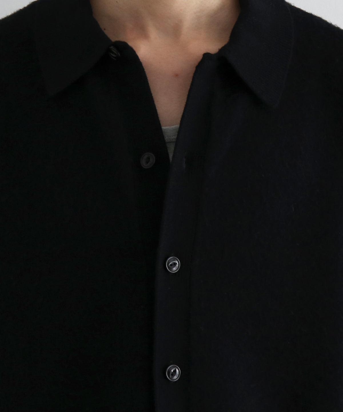 【Pre order】KAIKO Antistasic polo cardigan "BLACK"