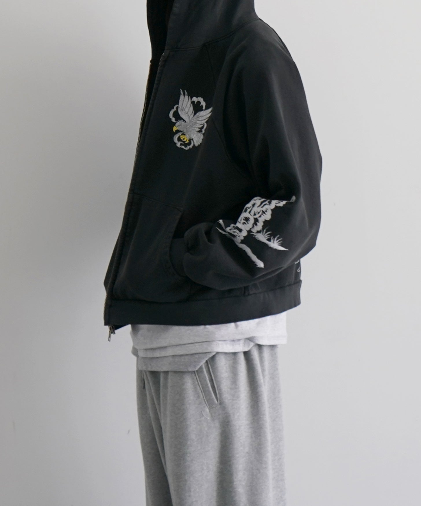 Basketcase Souvenir, zip up "VINTAGE BLACK"