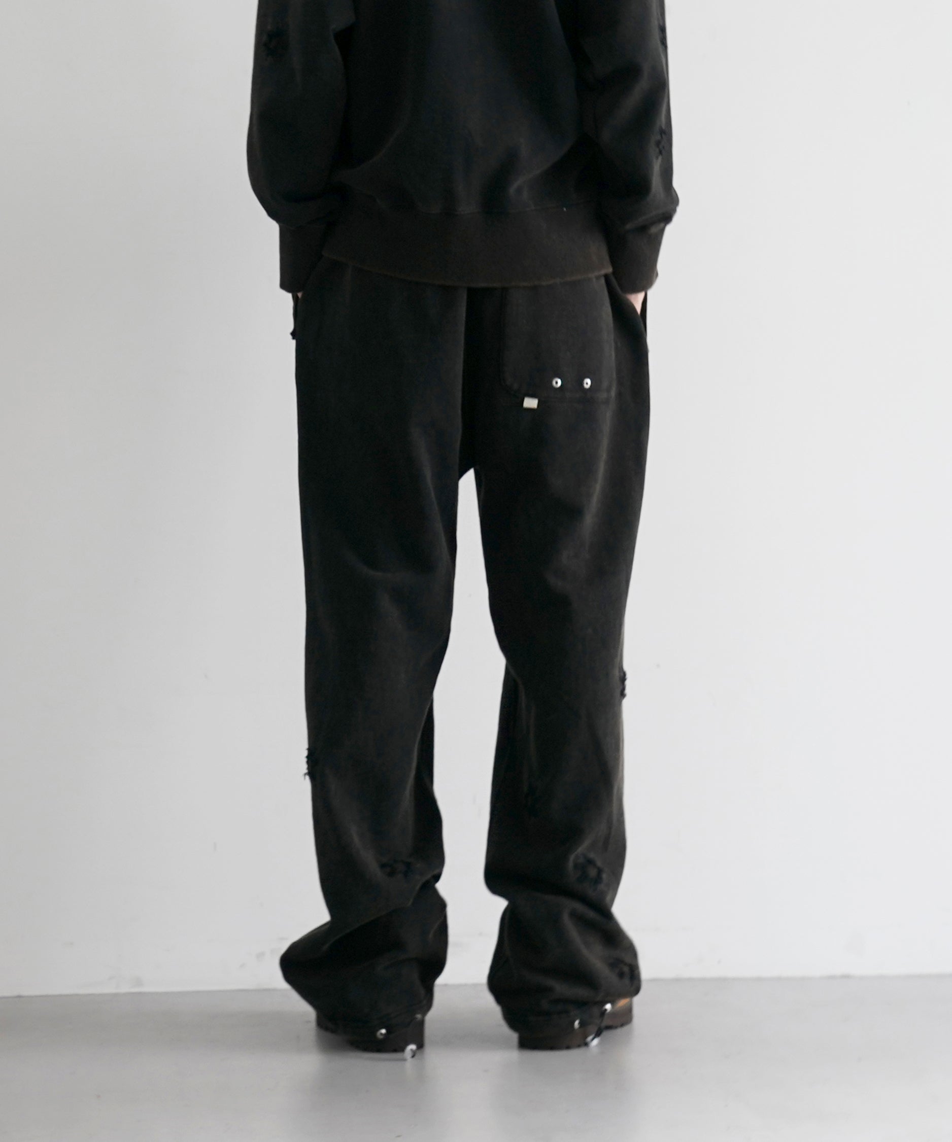 FAF(FAKE AS FLOWERS) Noctis (baggy sweat pants) "BLACK"
