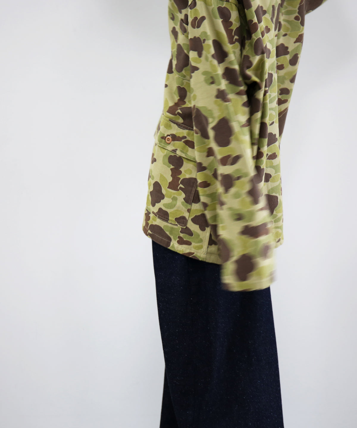 NEEDLES Military shirt jacket - camo twill "A-LT.GREEN"