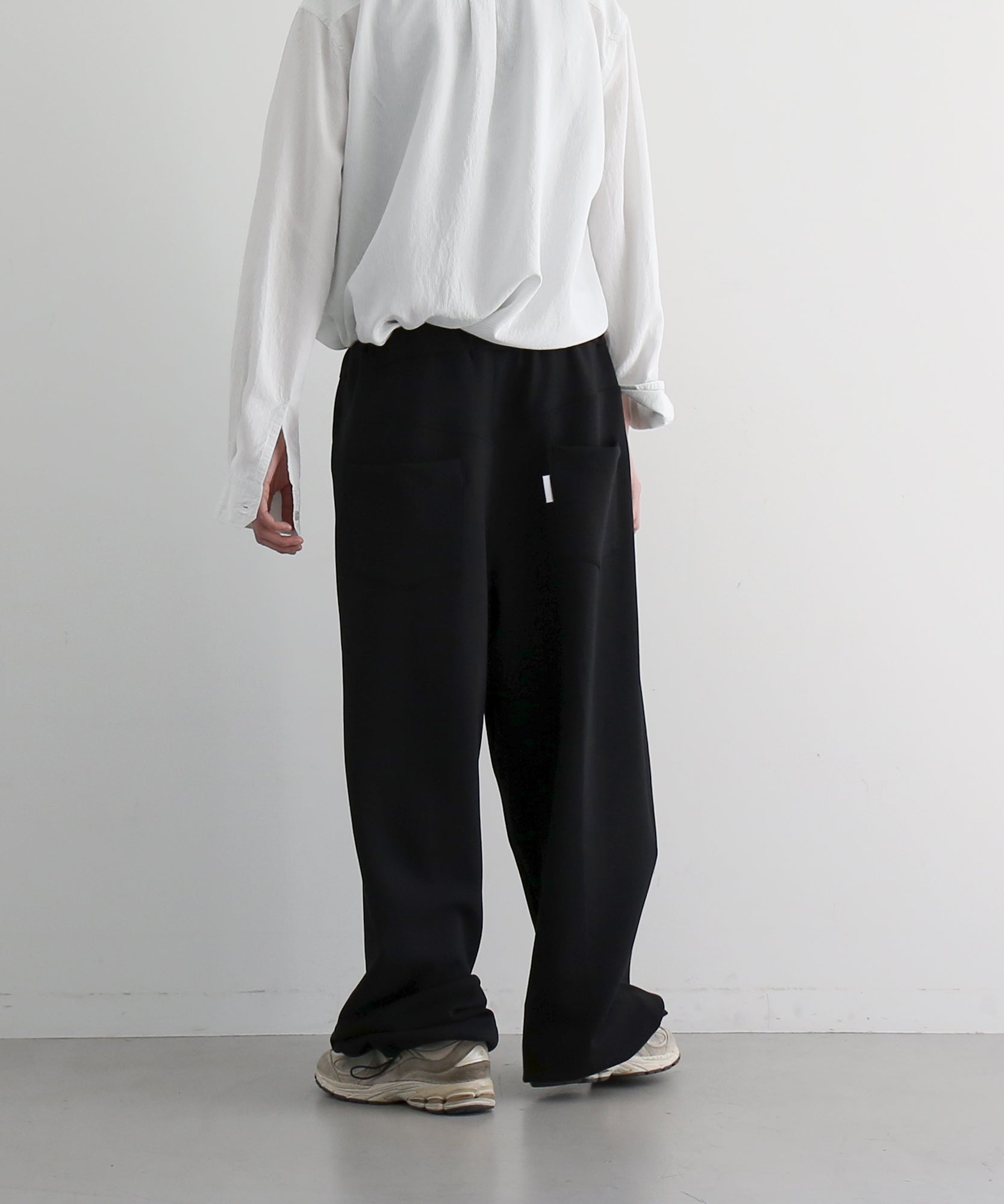 【EXCLUSIVE】NEONSIGN Wide tech slacks "SOLID NAVY"