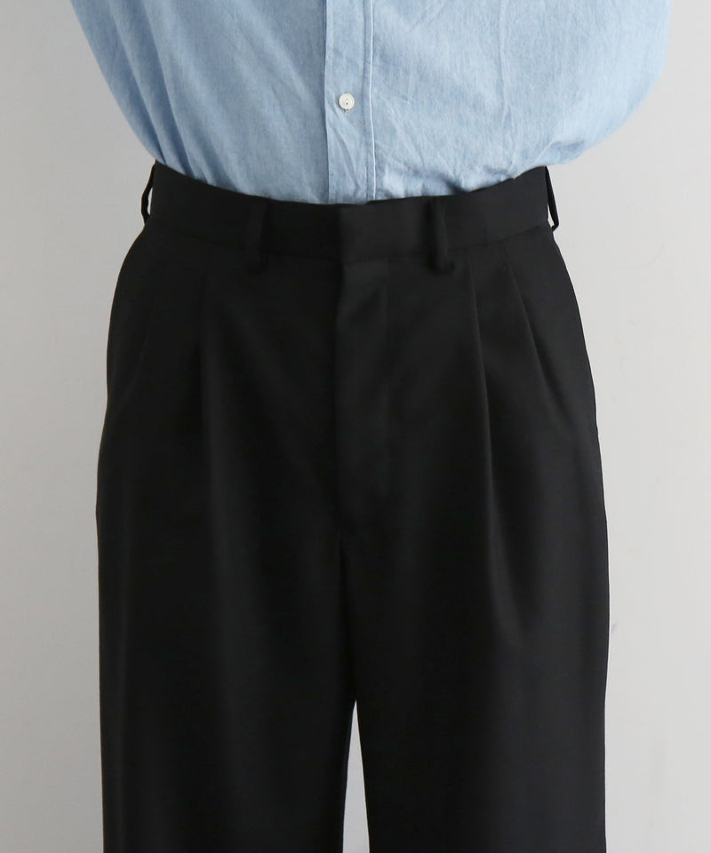 DEVINUSAGE Loose slacks "BLACK"