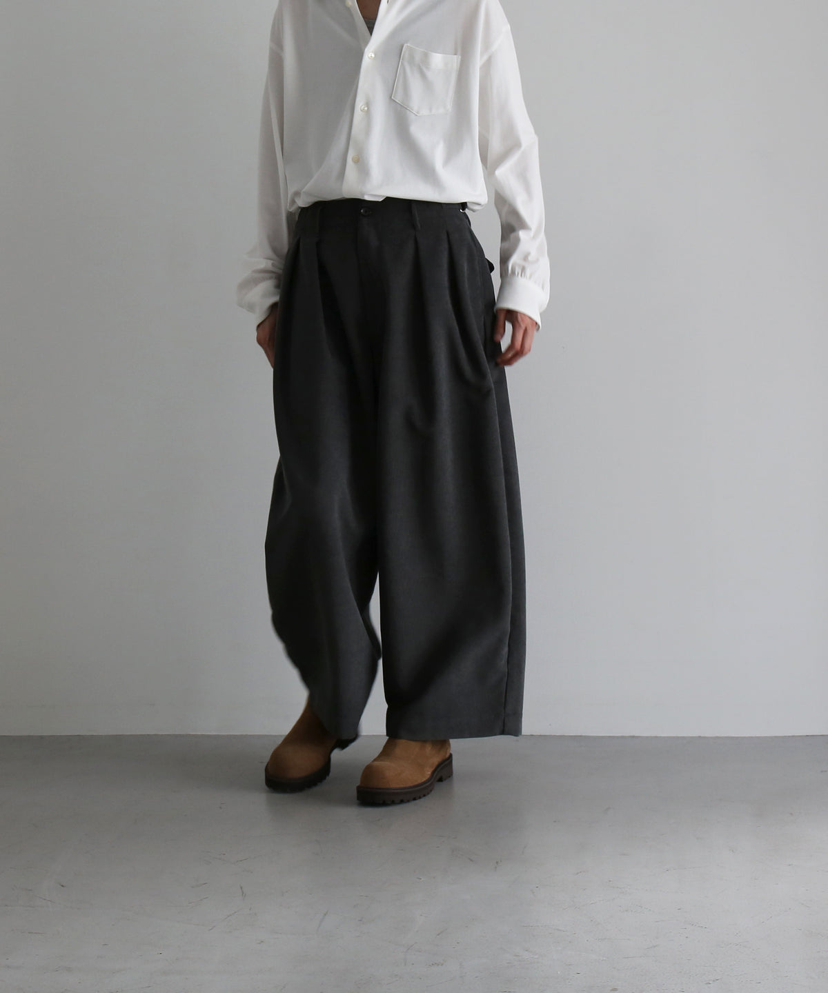 my beautiful landlet 2 tuck corduroy wide pants "GRAY"