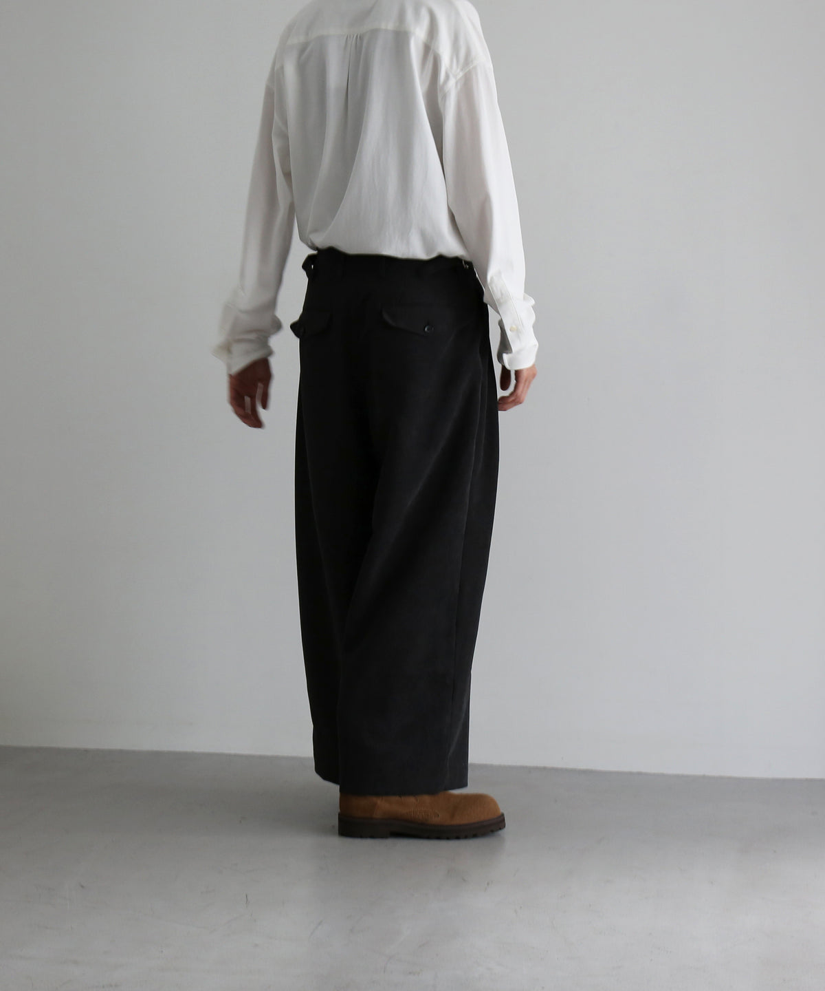 my beautiful landlet 2 tuck corduroy wide pants "BLACK"