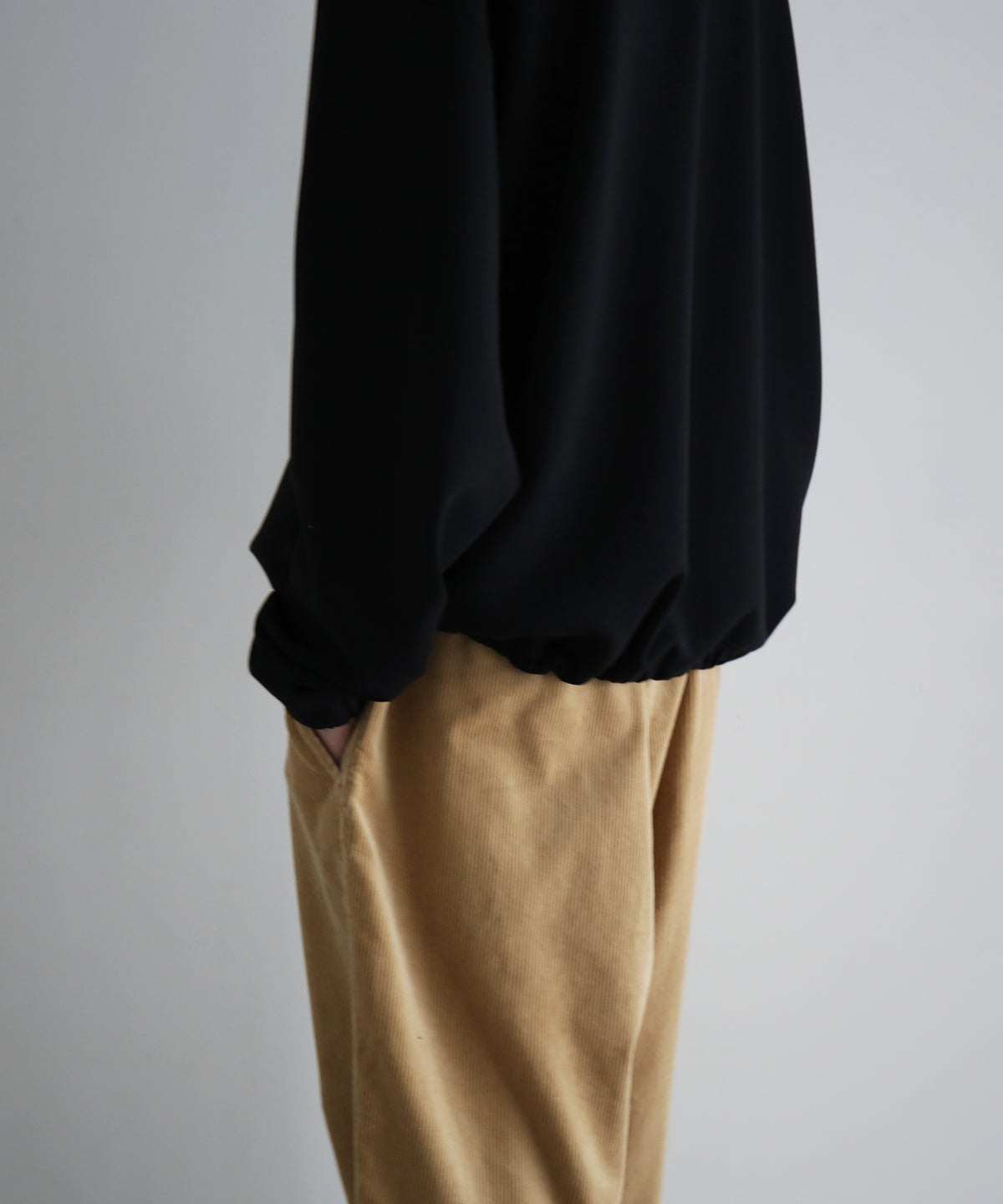 NEONSIGN Tech sweat -type : s "SOLID BLACK"