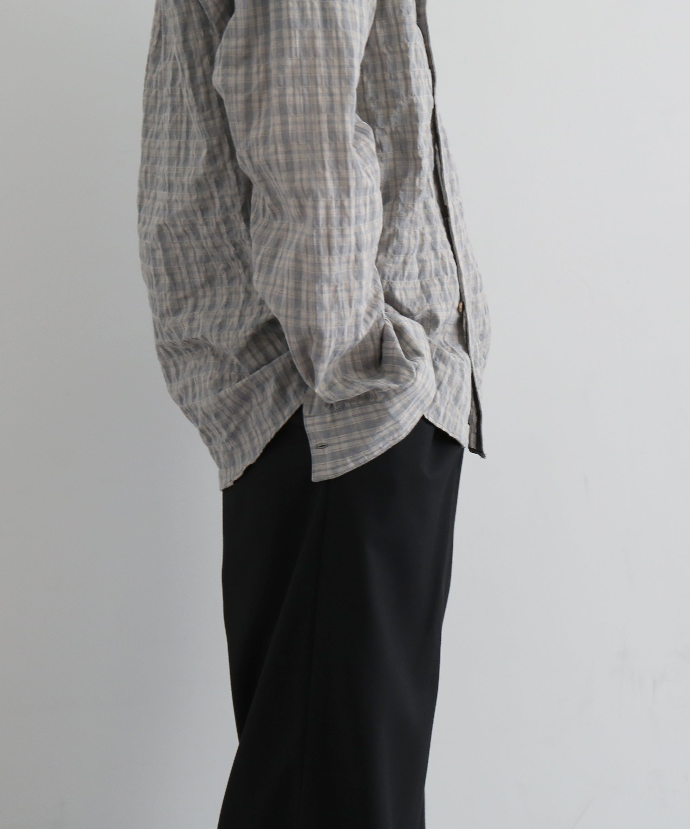 D.W.W.W Notch puffy "GRAY"