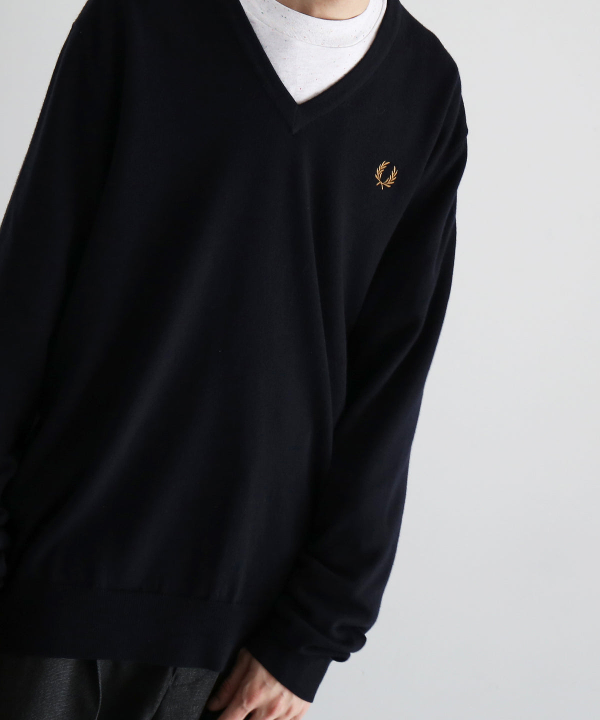 FRED PERRY Classic v neck jumper "NAVY"