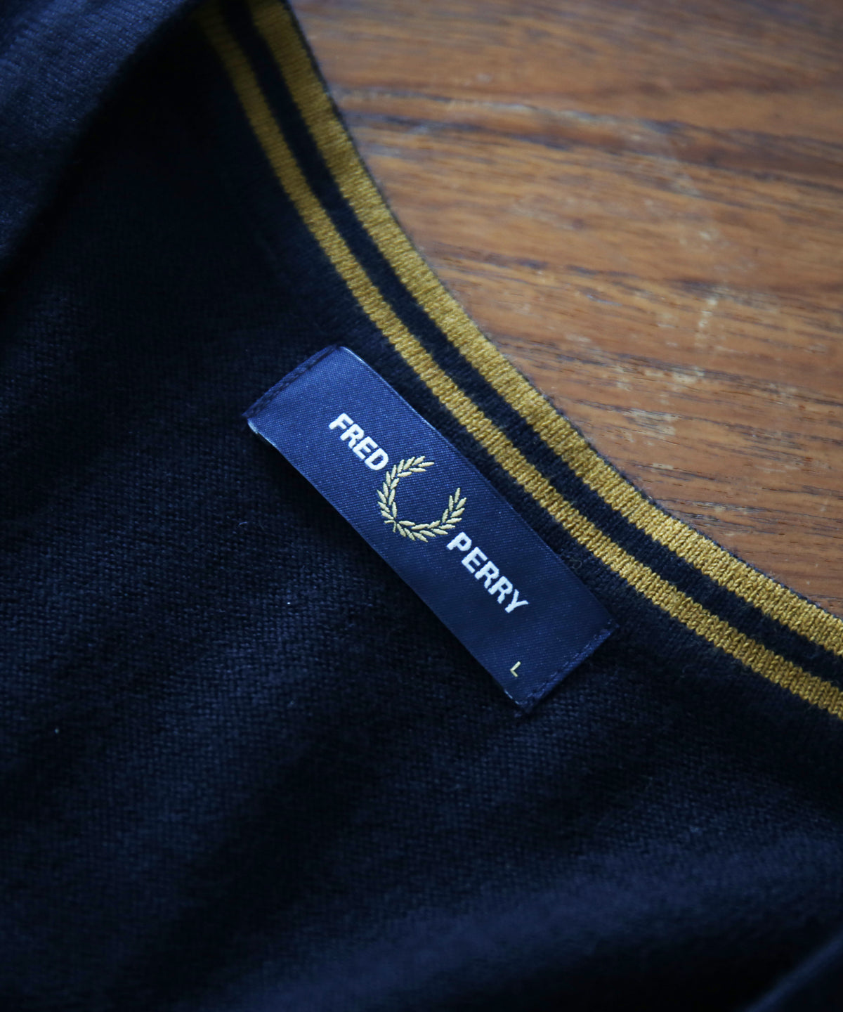 FRED PERRY Classic v neck jumper "BLACK"