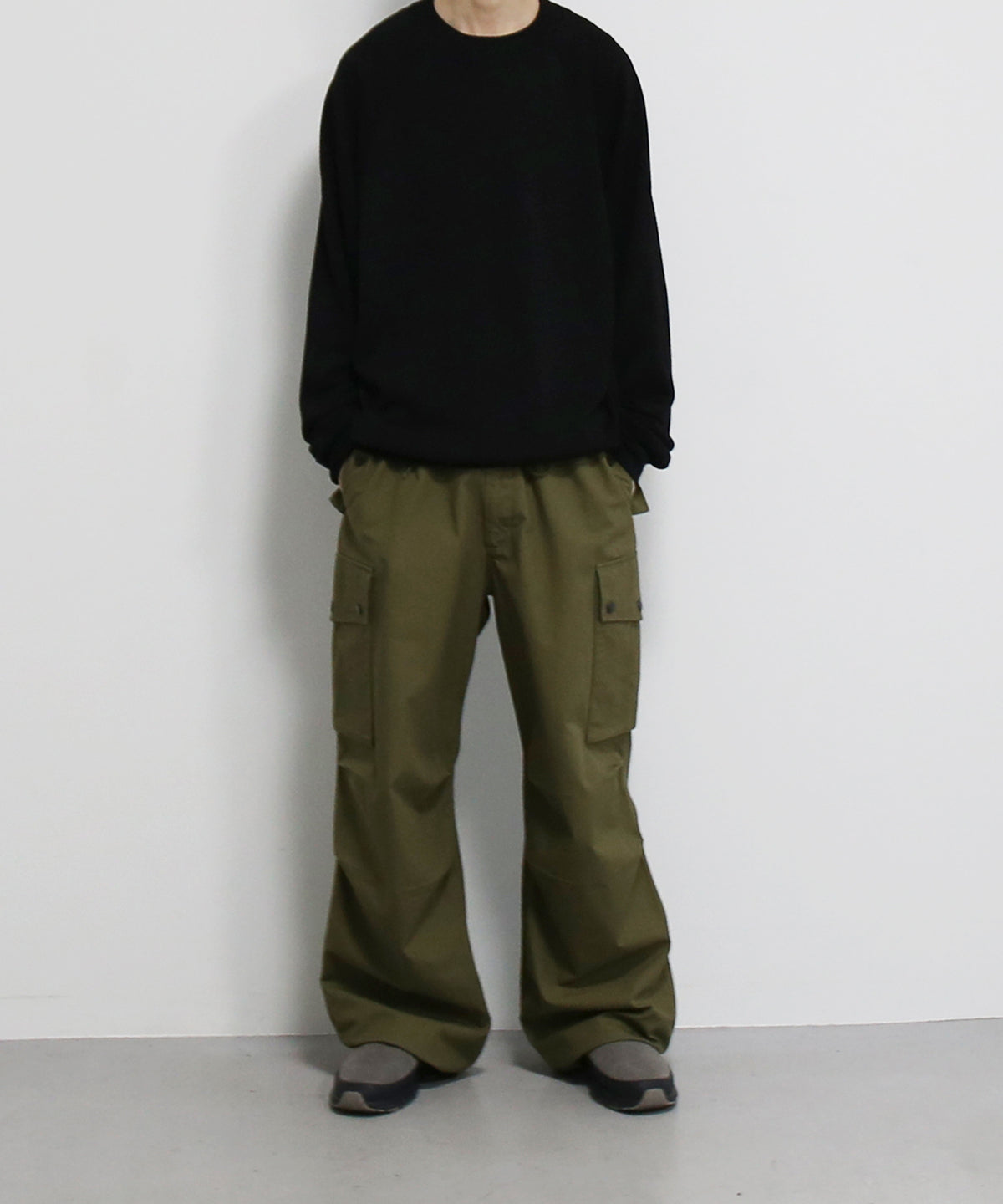 OLD FOLK HOUSE Washable wool sweatshirt "BLACK"