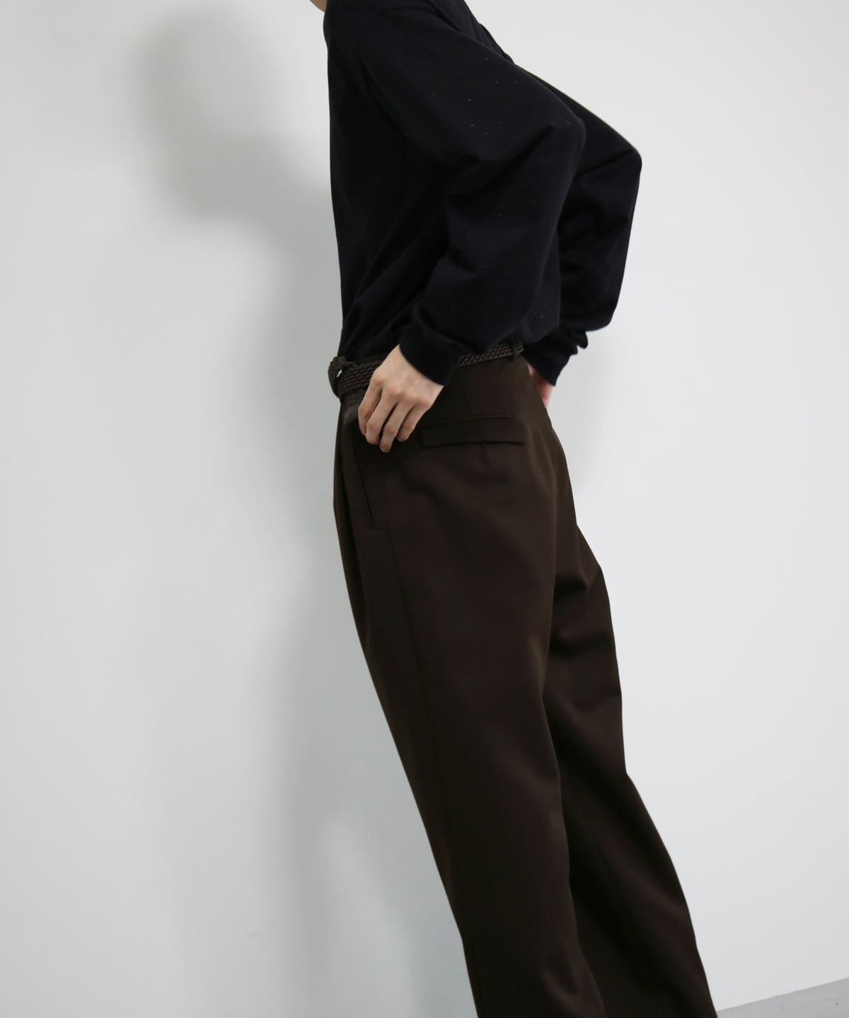 OLD FOLK HOUSE Virgin wool gabardine trousers "DARK BROWN"