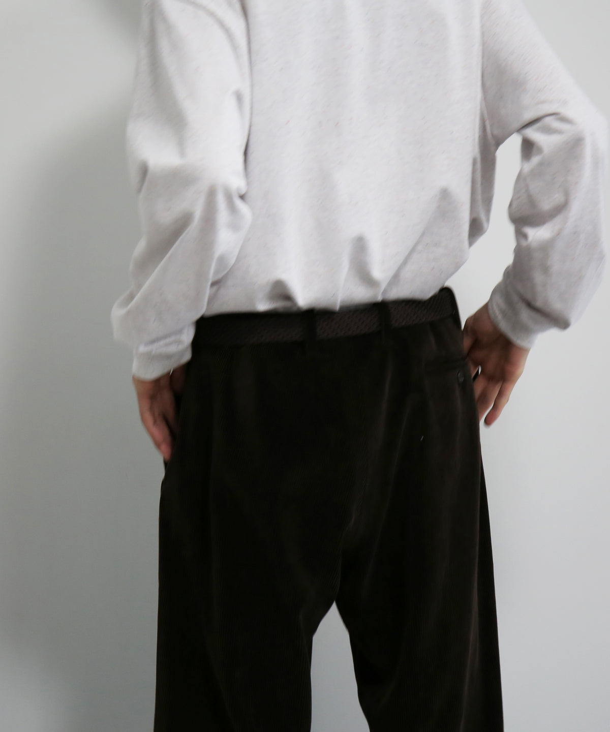 OLD FOLK HOUSE Cotton & rayon corduroy pants "DARK BROWN"