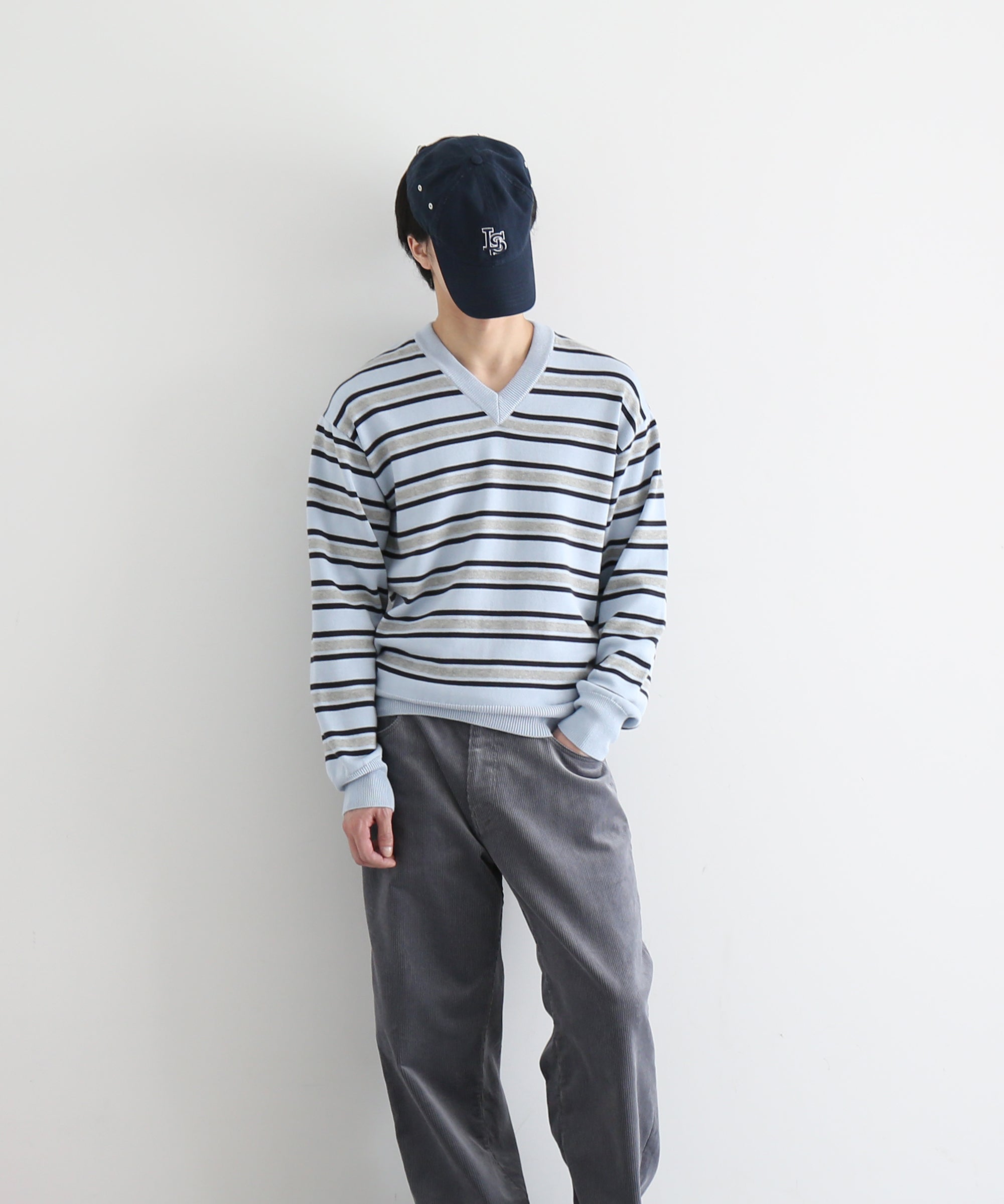 KAIKO Border v neck sweater "FIGURE1"
