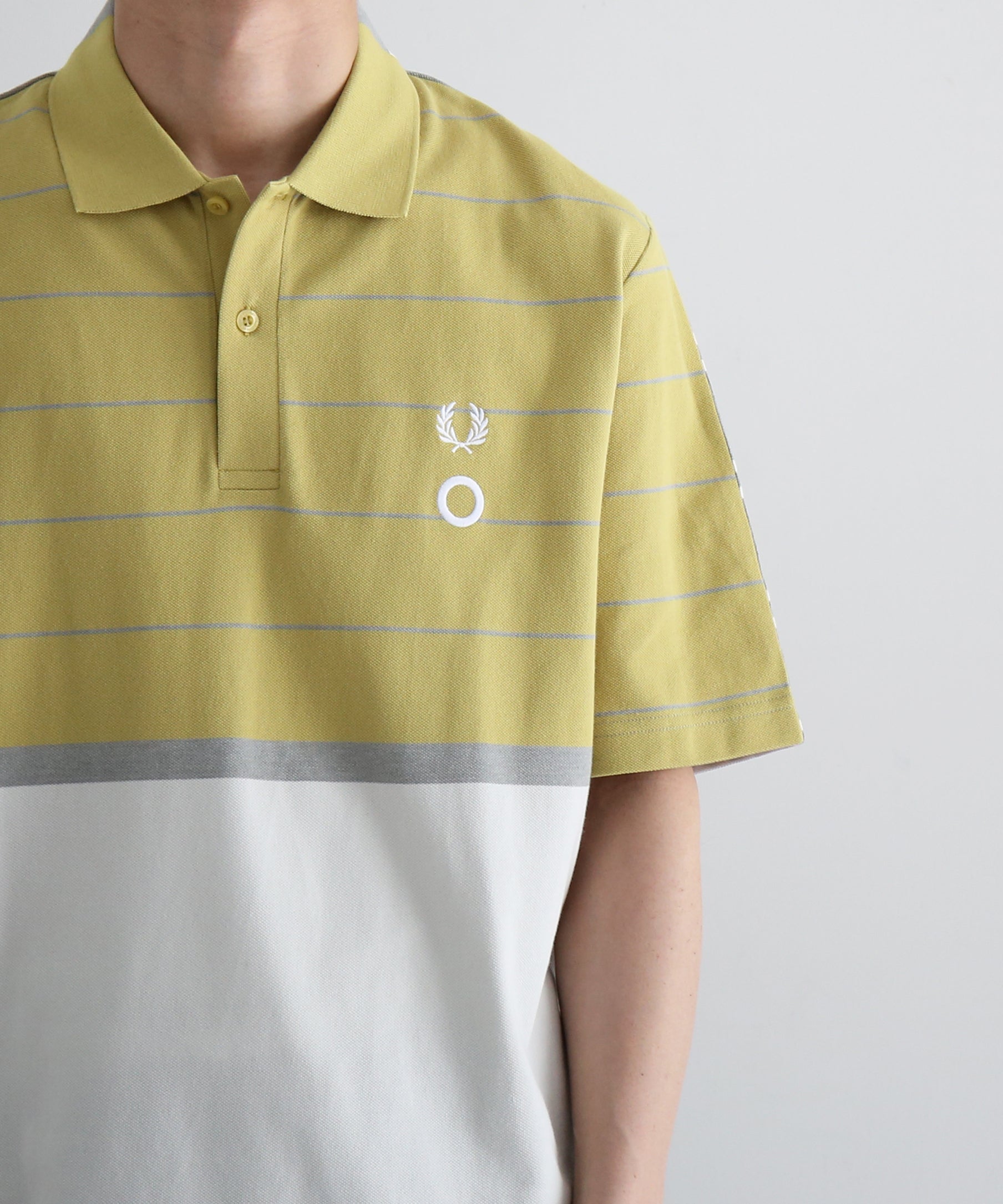 FRED PERRY Cg-half and half polo shirt “UNIFORM OFF-W”