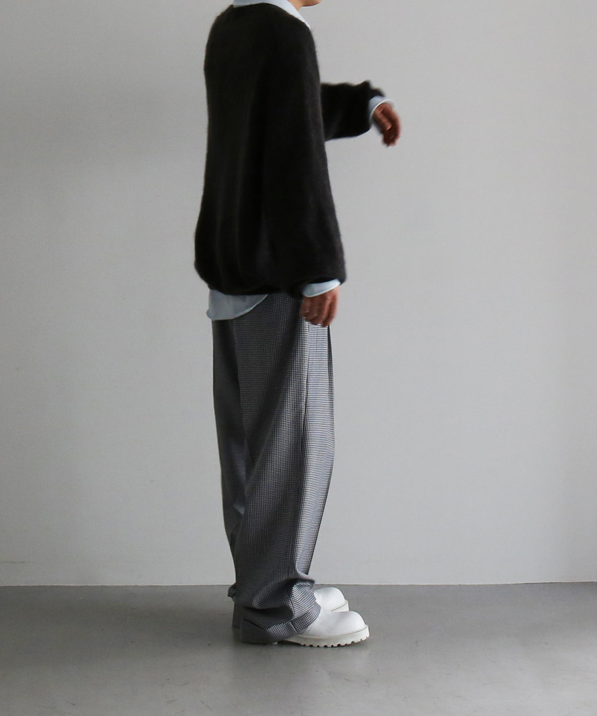 URU V neck knit "M.GRAY"