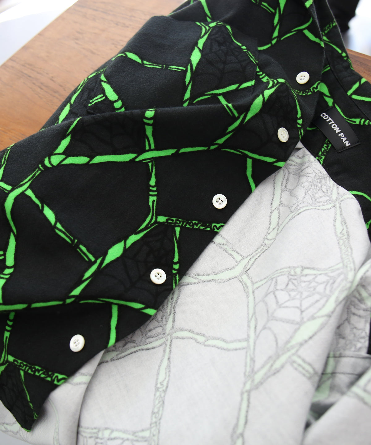 COTTON PAN Peter times l/s ネルシャツ beach型 "BLACK×GREEN"