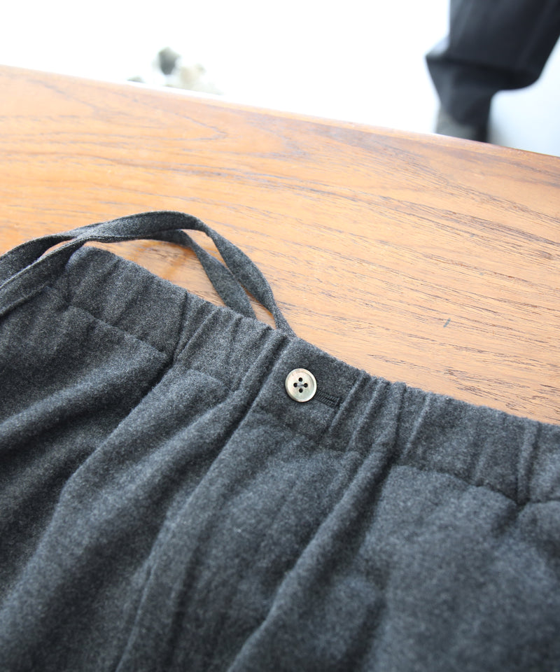 URU Shirt - easy pants "CHARCOAL"
