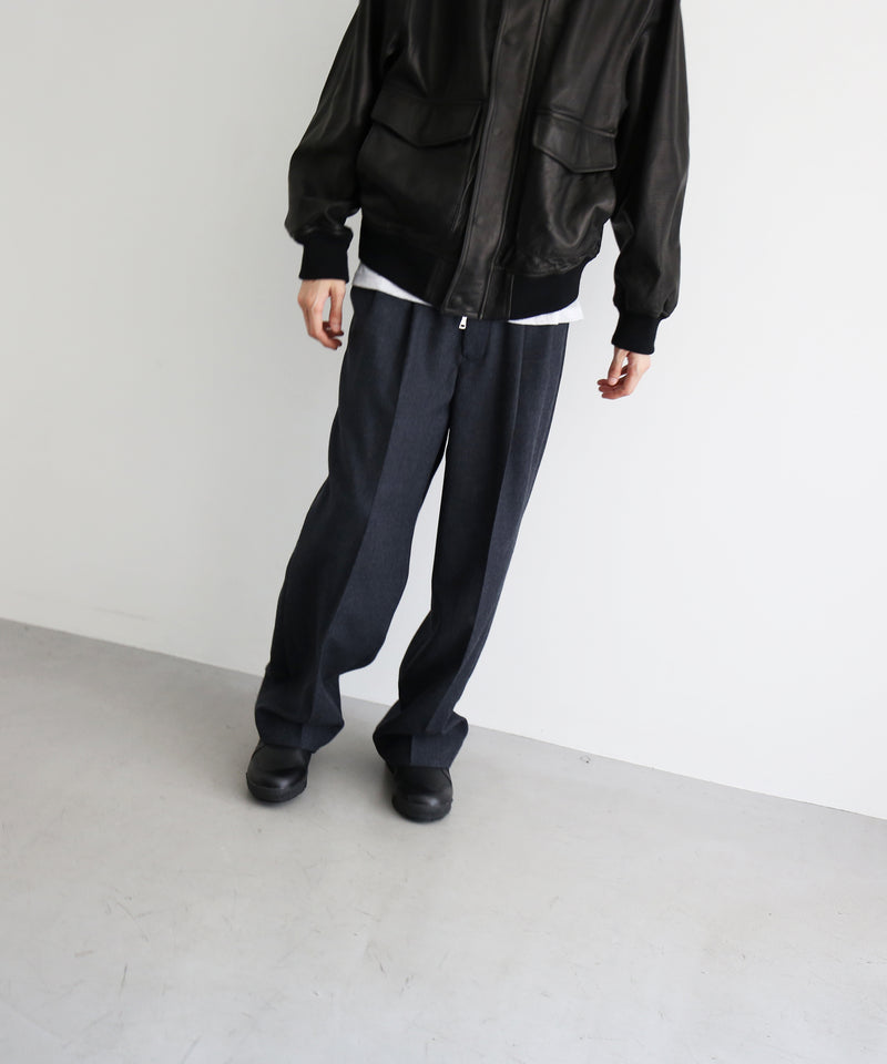 URU Wool saxony - 2 tuck pants "CHARCOAL"