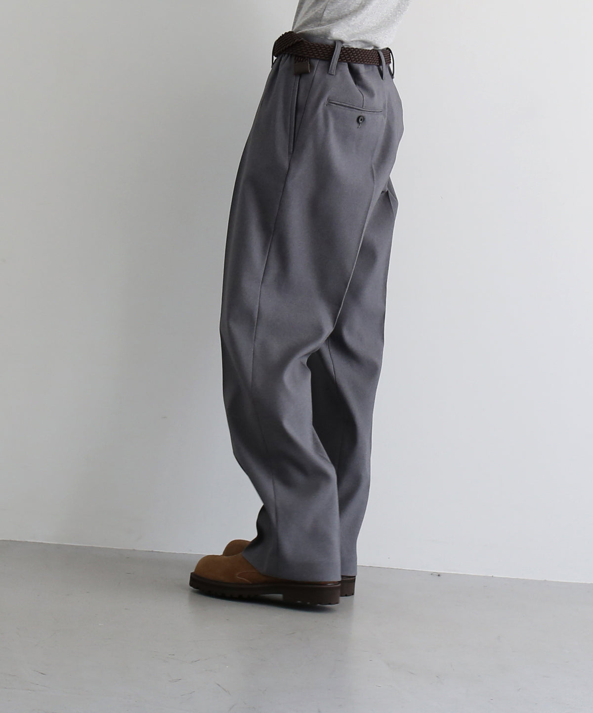 UNUSED Uw1203 straight slacks “BEIGE"