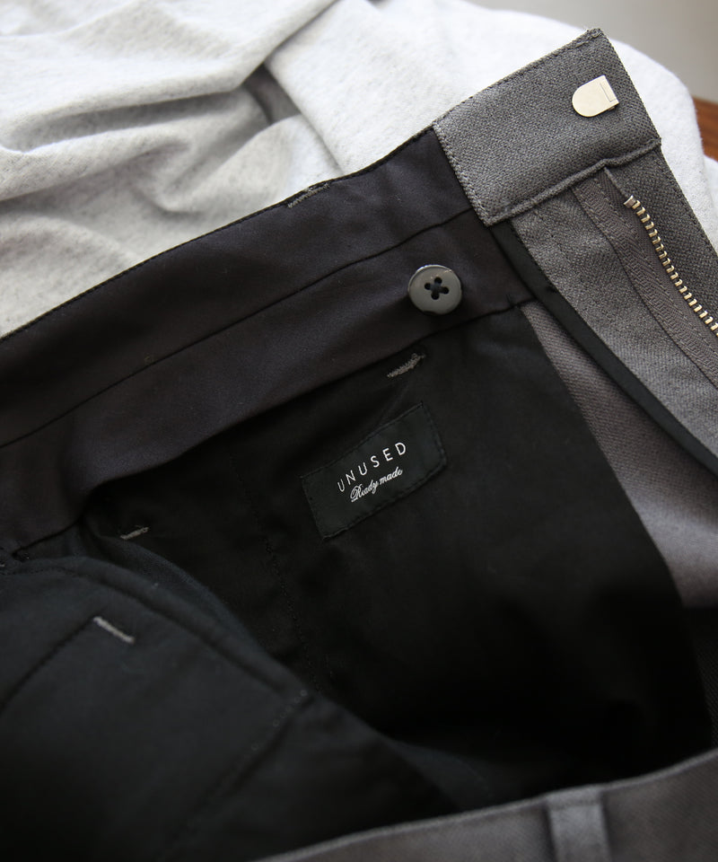 UNUSED Uw1203 straight slacks “GRAY"