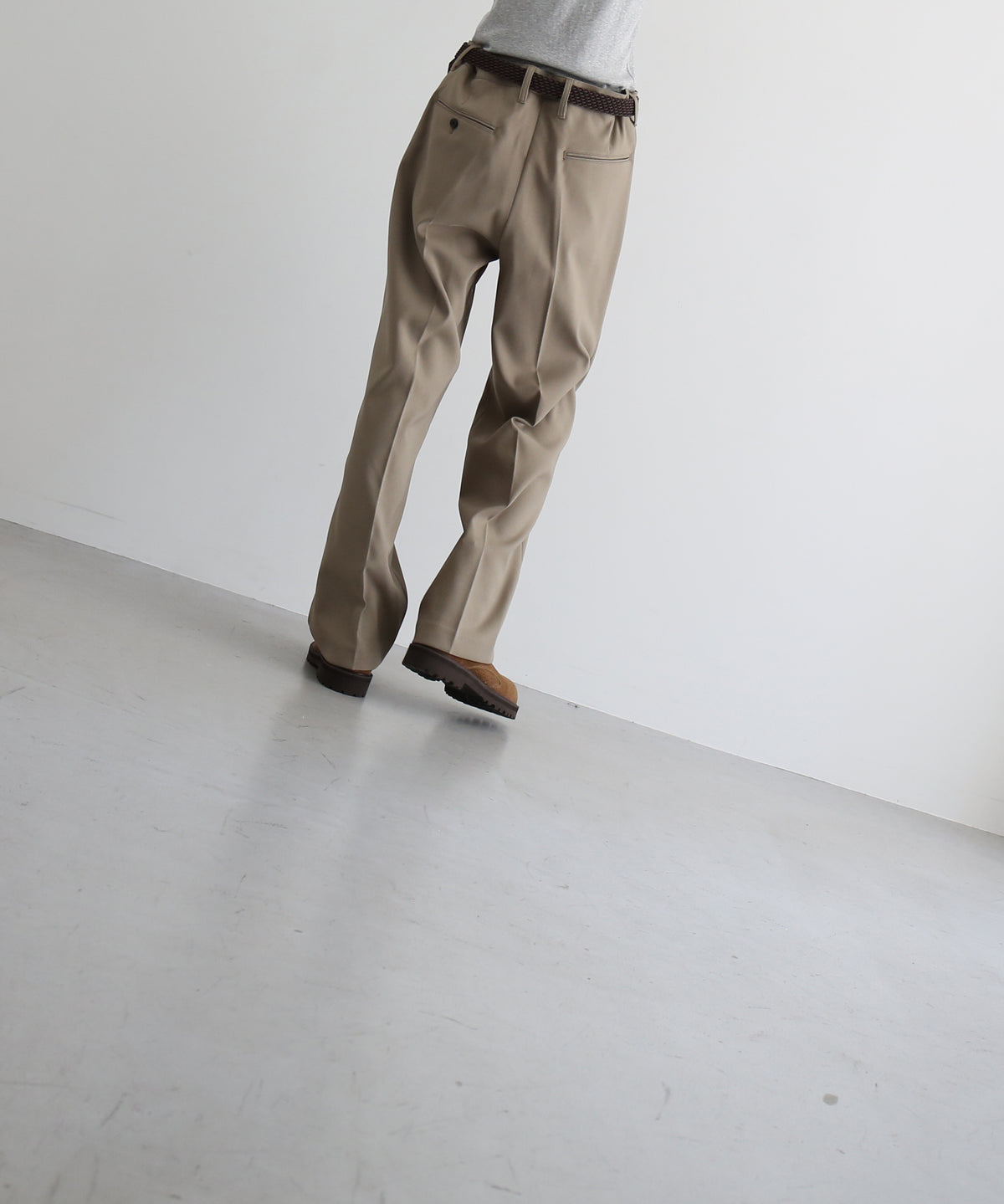 UNUSED Uw1203 straight slacks “BEIGE"