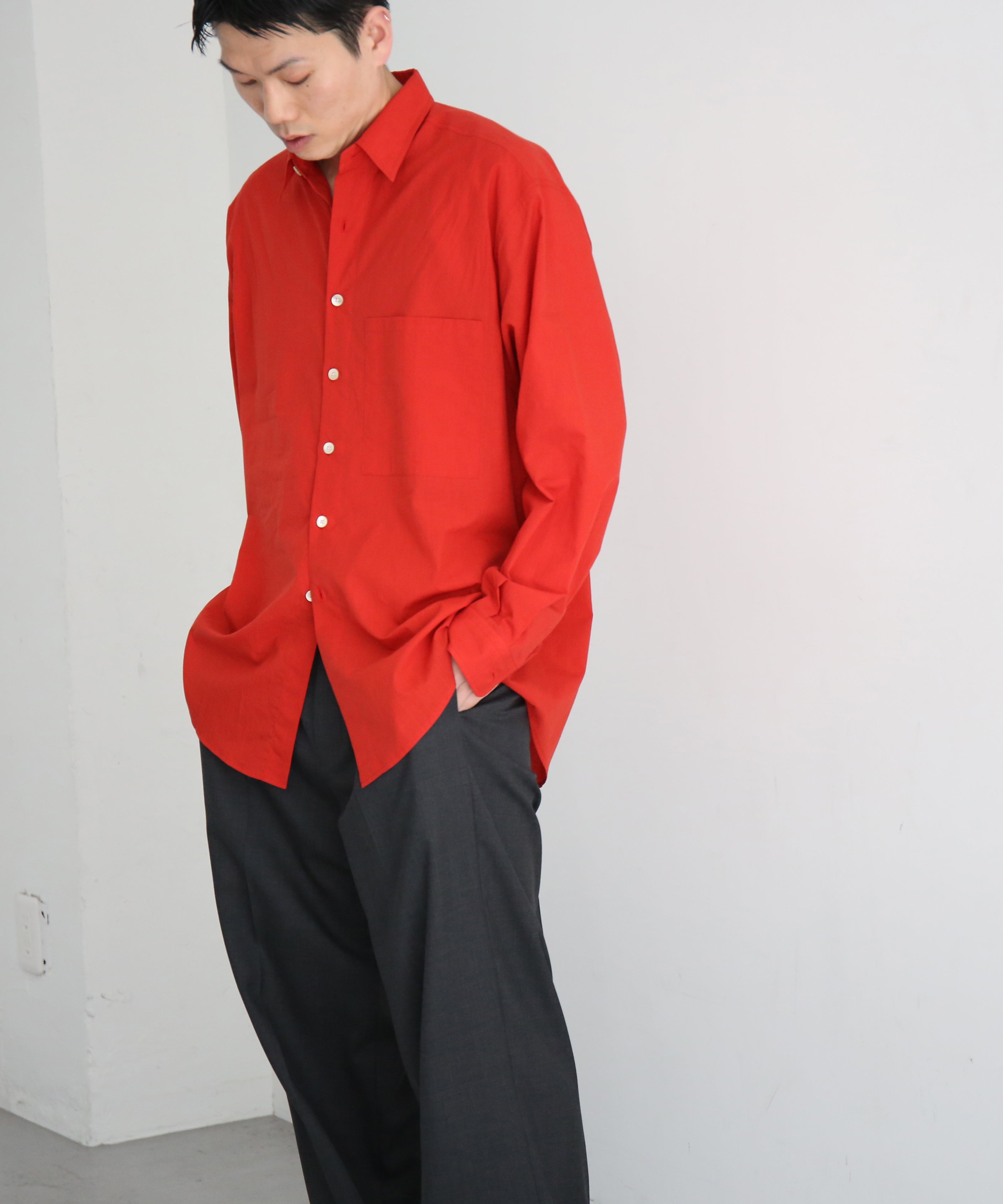 AURALEE Super fine cotton lawn shirt "RED"