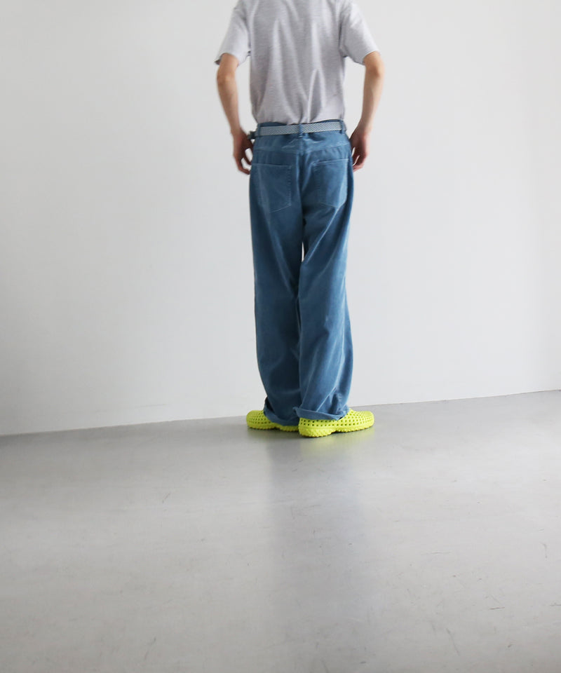 AURALEE Garment-dyed finx corduroy 5p wide pants “DUSTY BLUE”