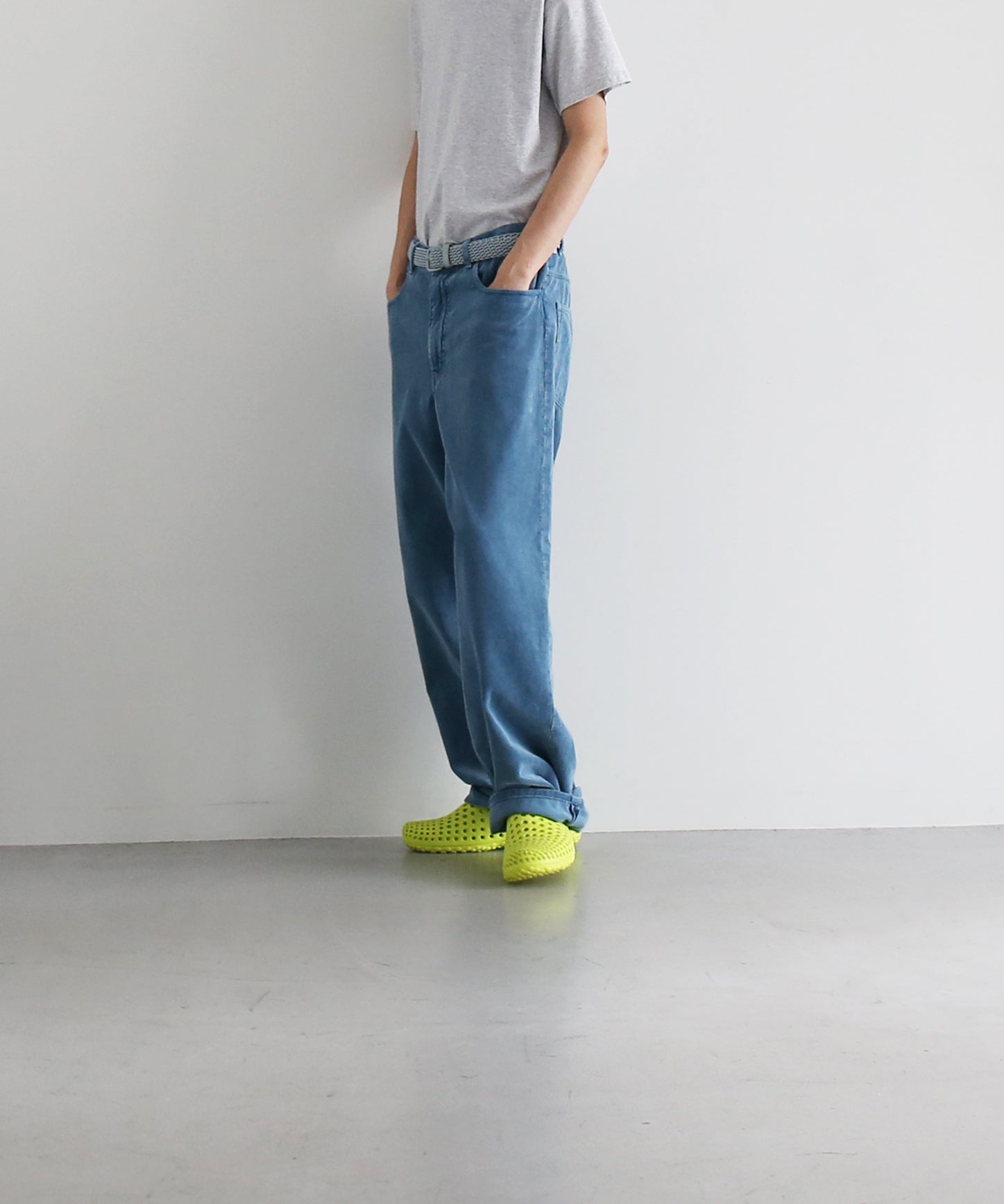 AURALEE【オーラリー】Garment-dyed finx corduroy 5p wide pants
