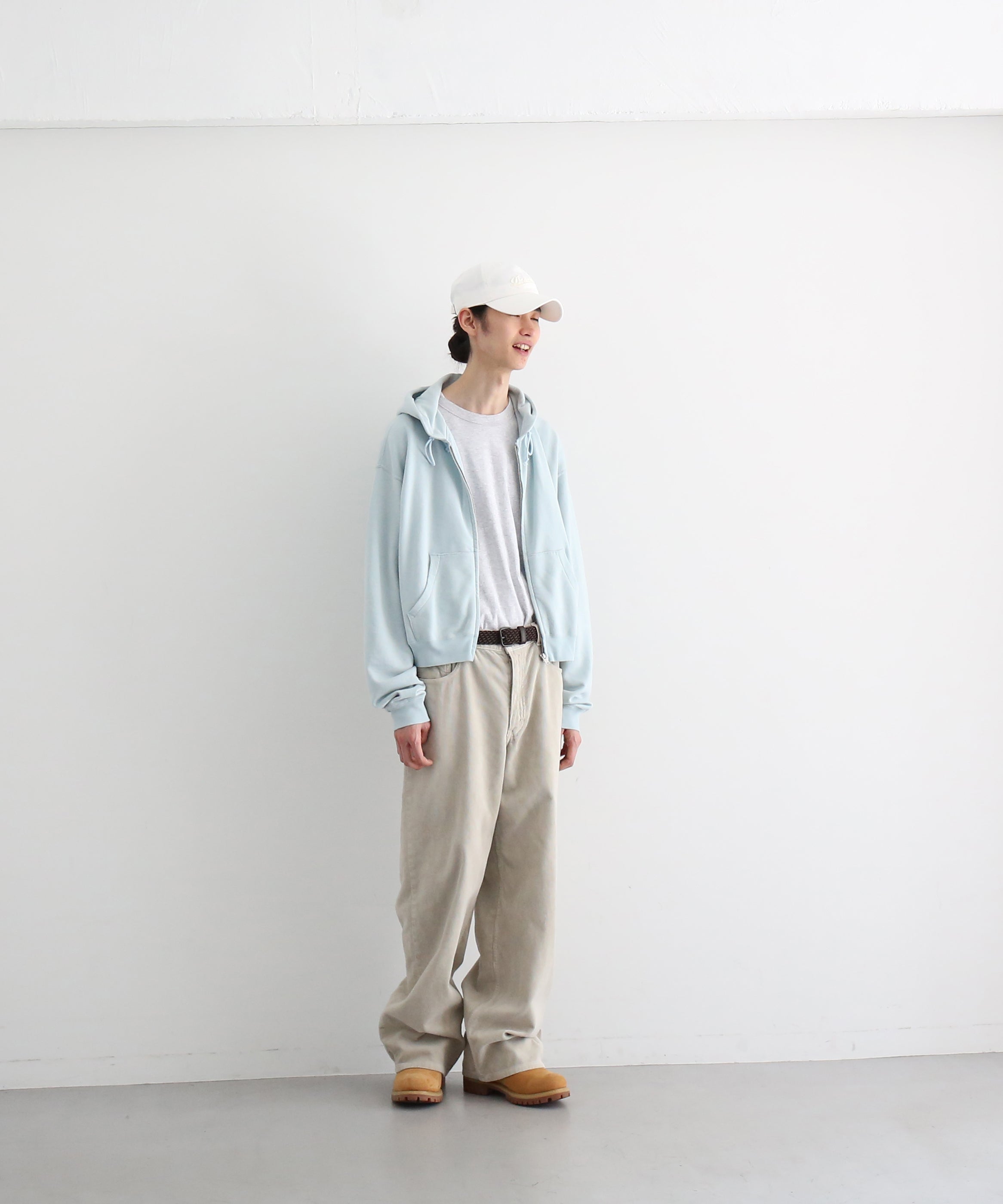 AURALEE High twist light sweat zip parka "PALE BLUE"