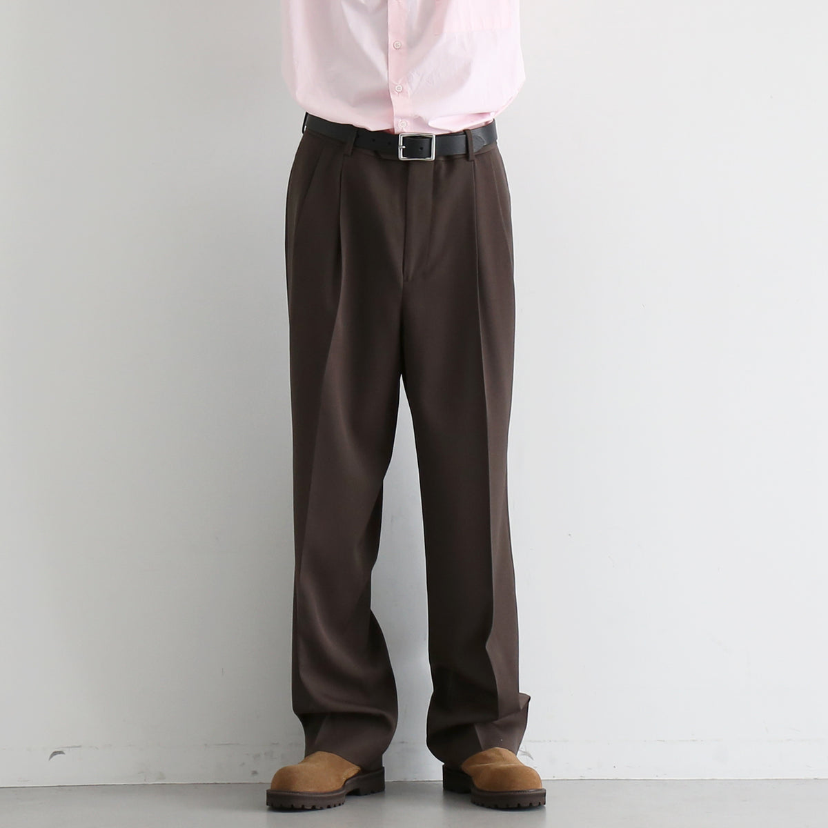 AURALEE ブラウン スラックス　SIZE5 AURALEE【オーラリー】Light wool max gabardine two-tuck slacks