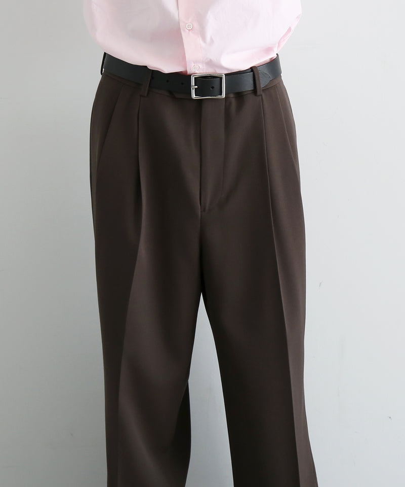 AURALEE Light wool max gabardine two-tuck slacks "DARK BROWN"