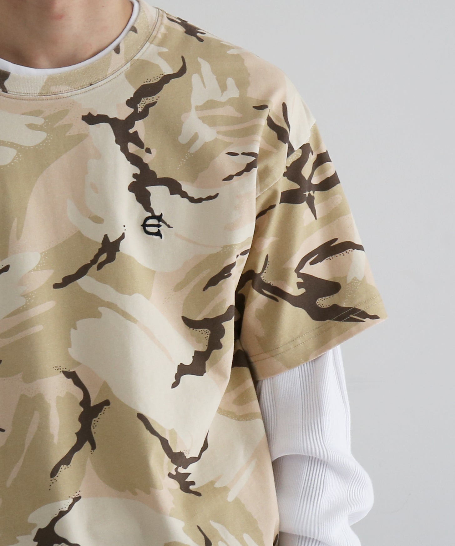 Evisen Skateboardsゑ E logo camo tee "SAND CAMO"