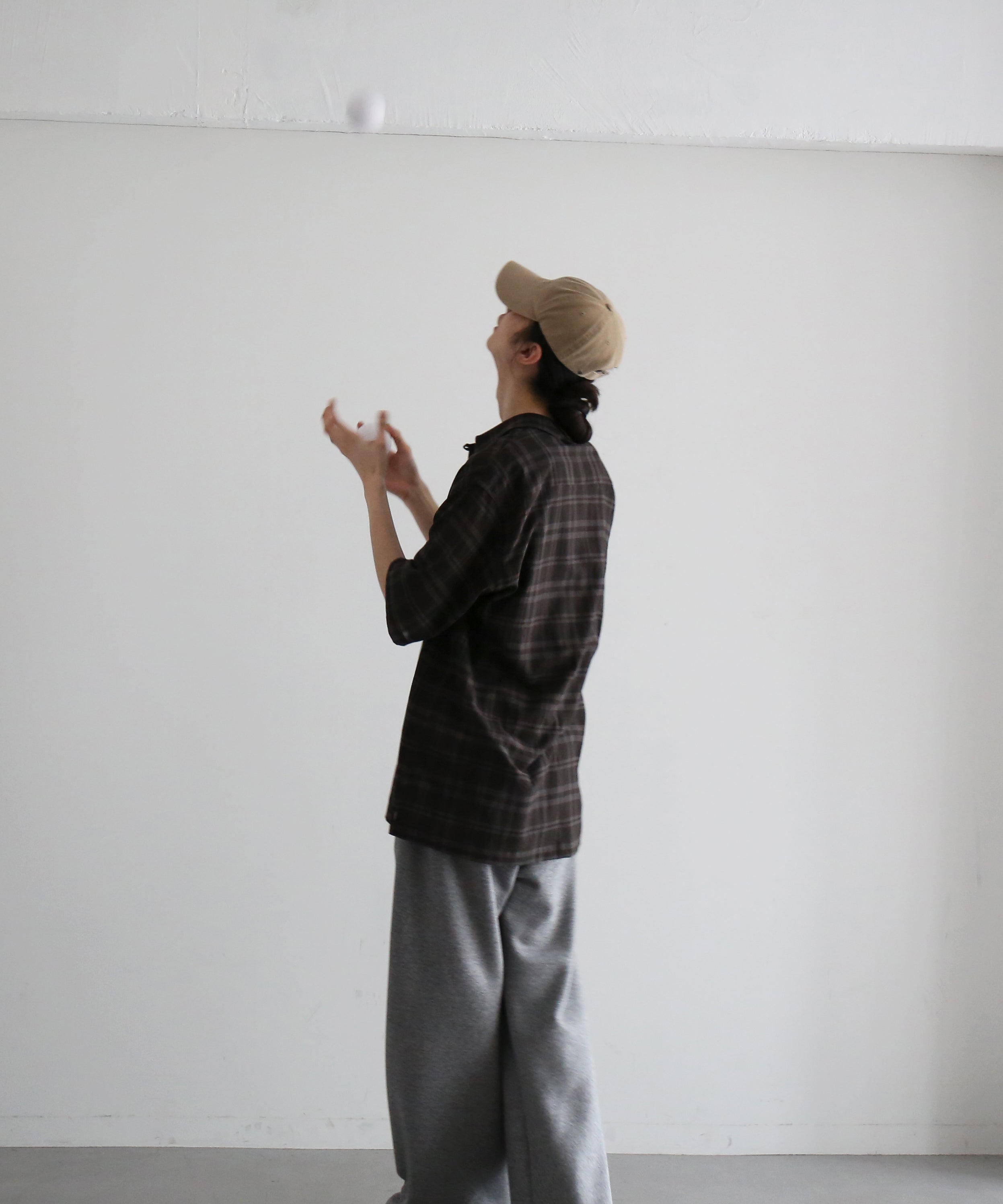 VOAAOV Shadow check ss shirt "CHARCOAL"