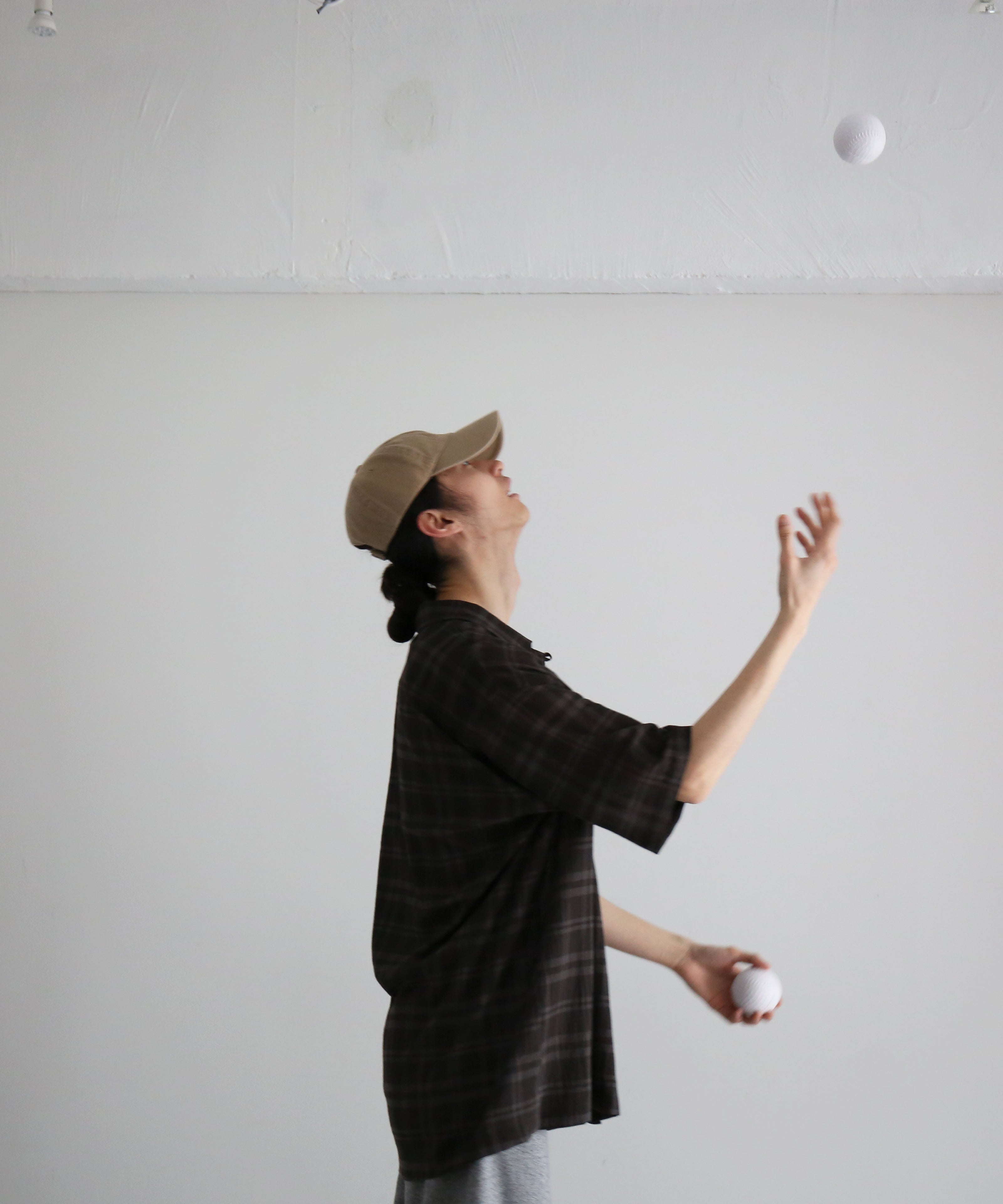 VOAAOV Shadow check ss shirt "CHARCOAL"