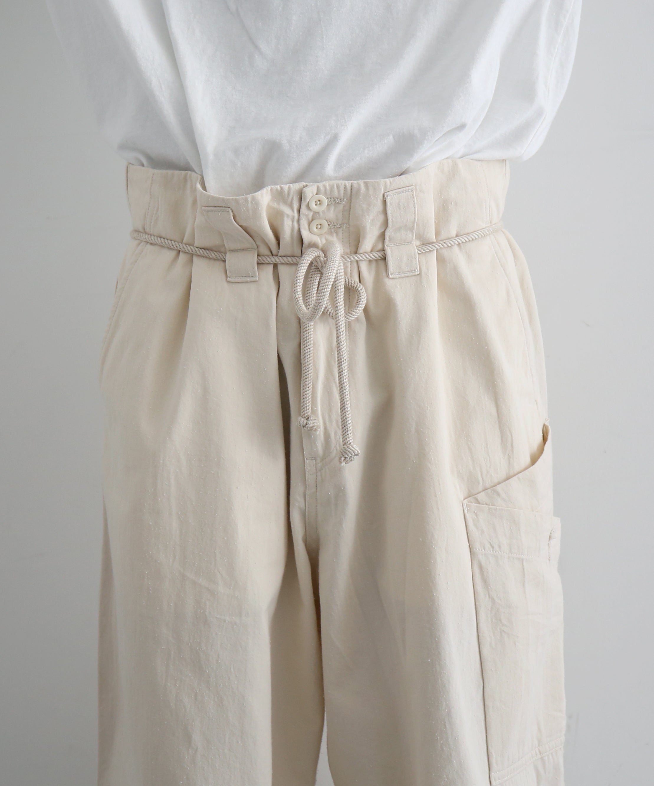 【EXCLUSIVE】WHOWHAT Origami pocket cargo pants "IVORY"