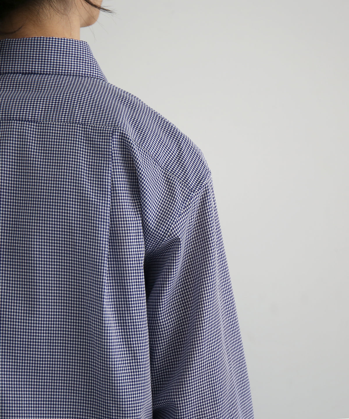 ISSUETHINGS 26a/120-c2-00 "WHITE & NAVY BLUE"