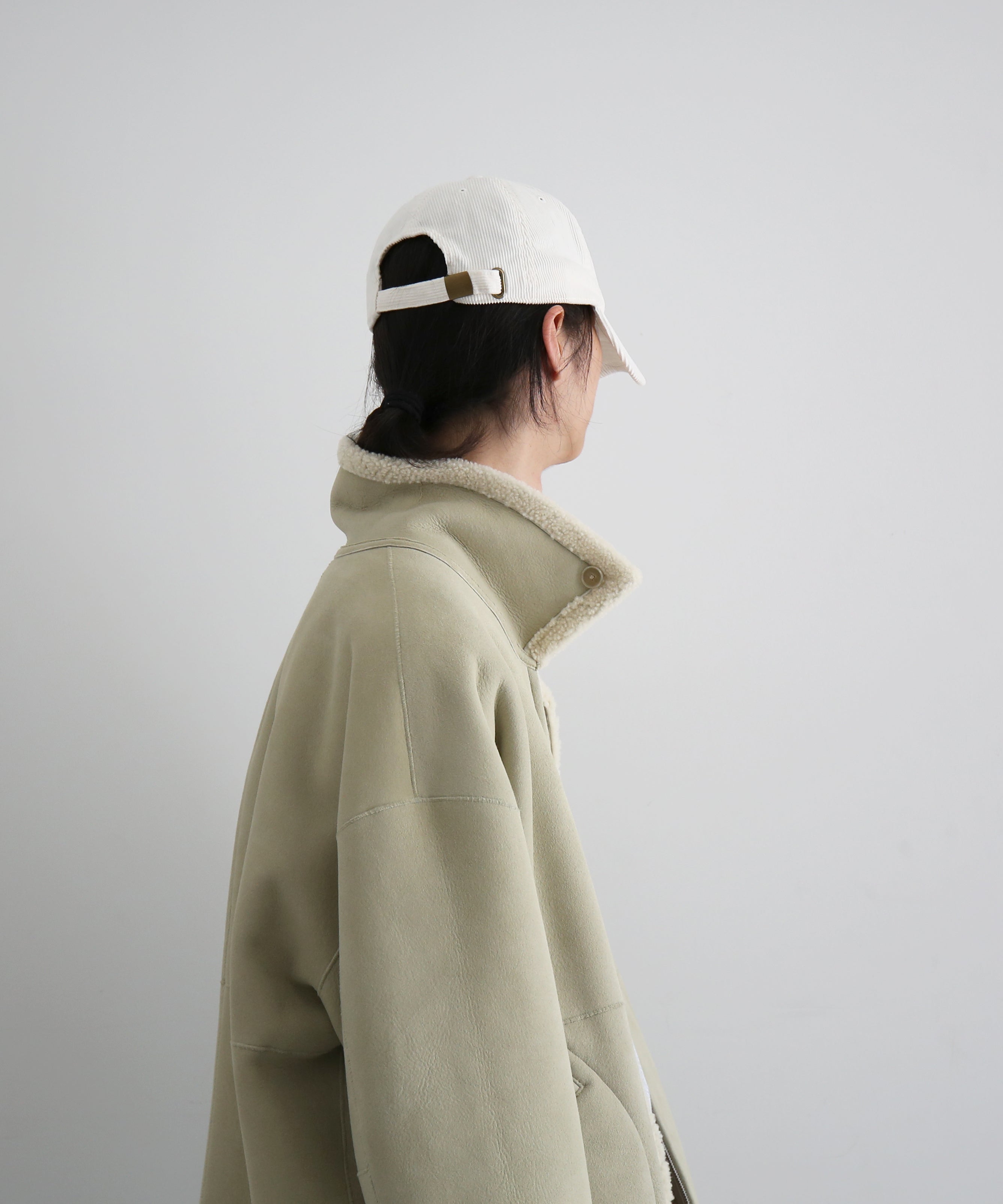 AURALEE Merino mouton zip blouson “IVORY LIME”