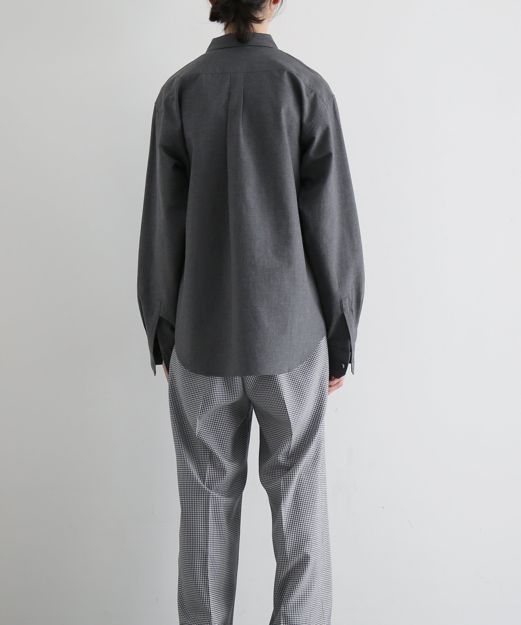 well Buttons position shirt "GRAY"