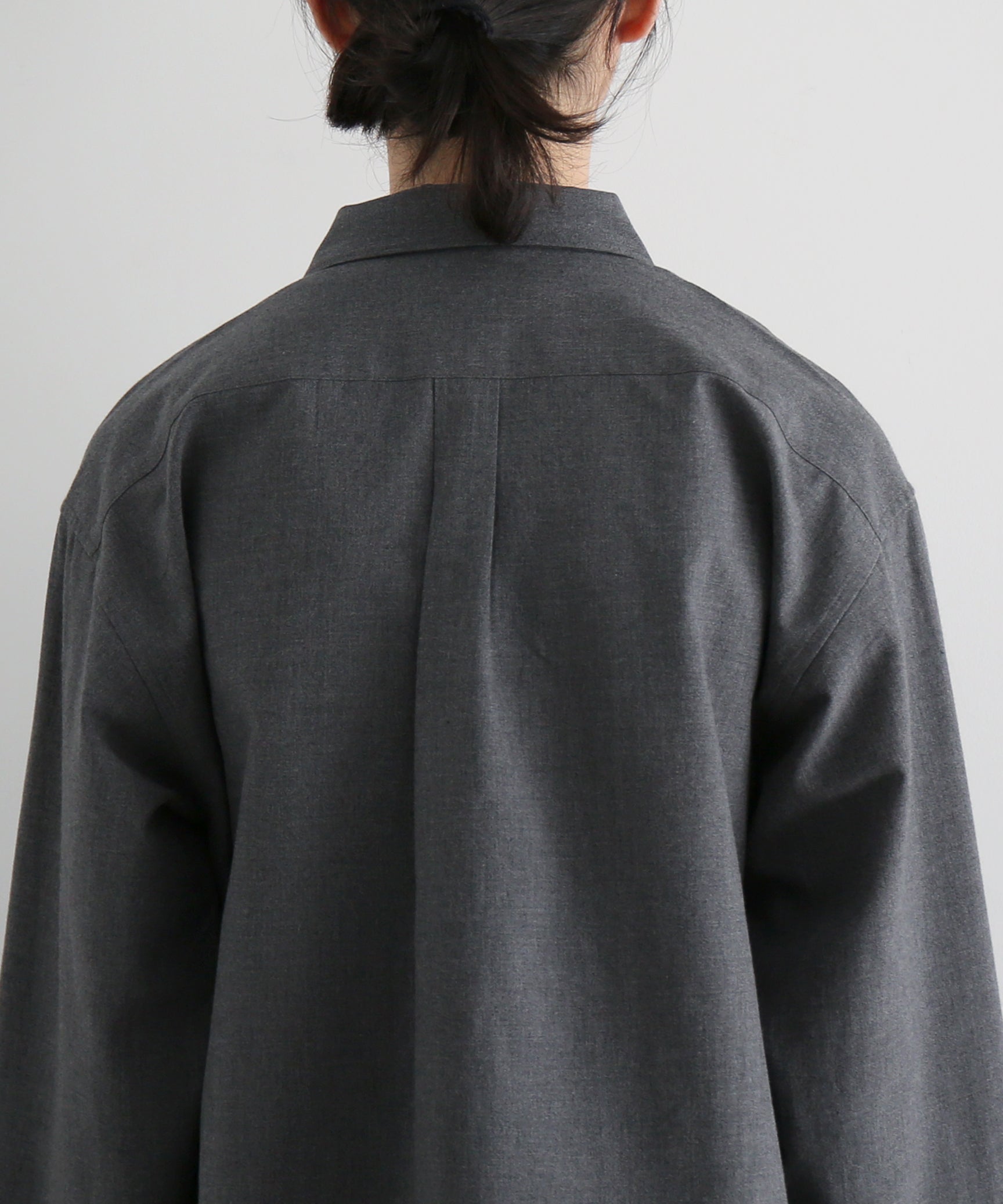 well Buttons position shirt "GRAY"