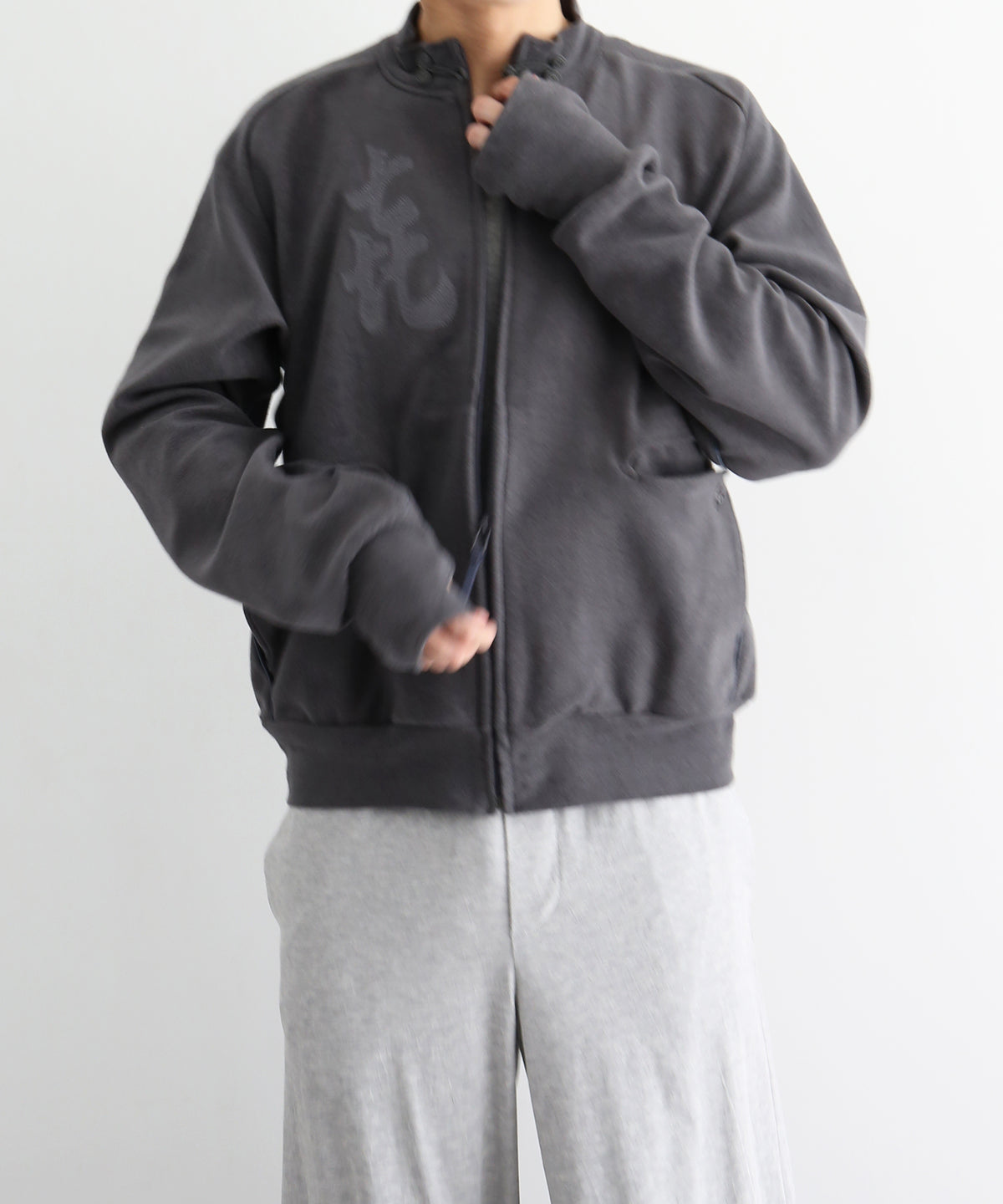 JIAN YE Kaixin 七七七 jersey "CHARCOAL"