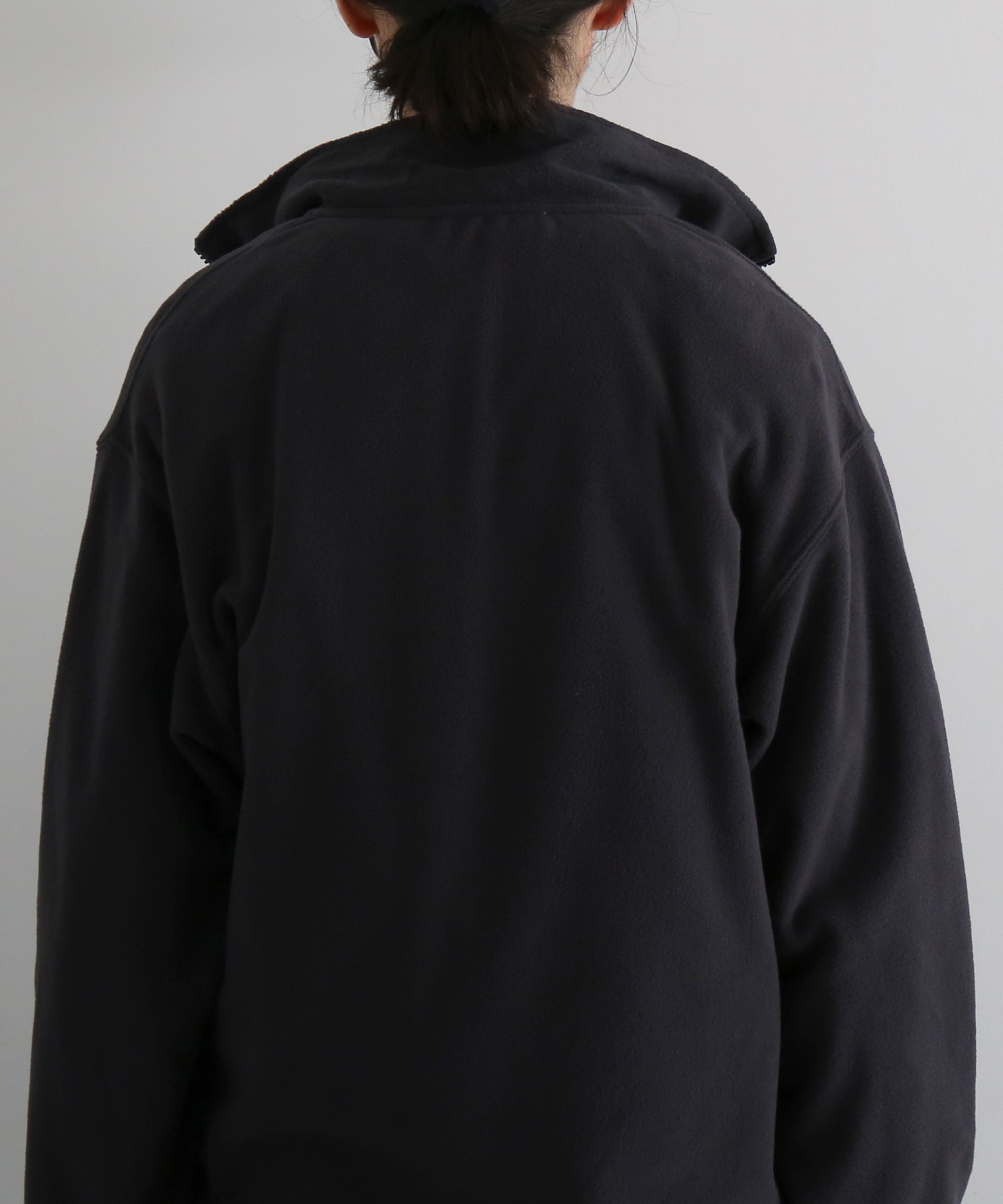 entire studios Shell fleece “BLACK”