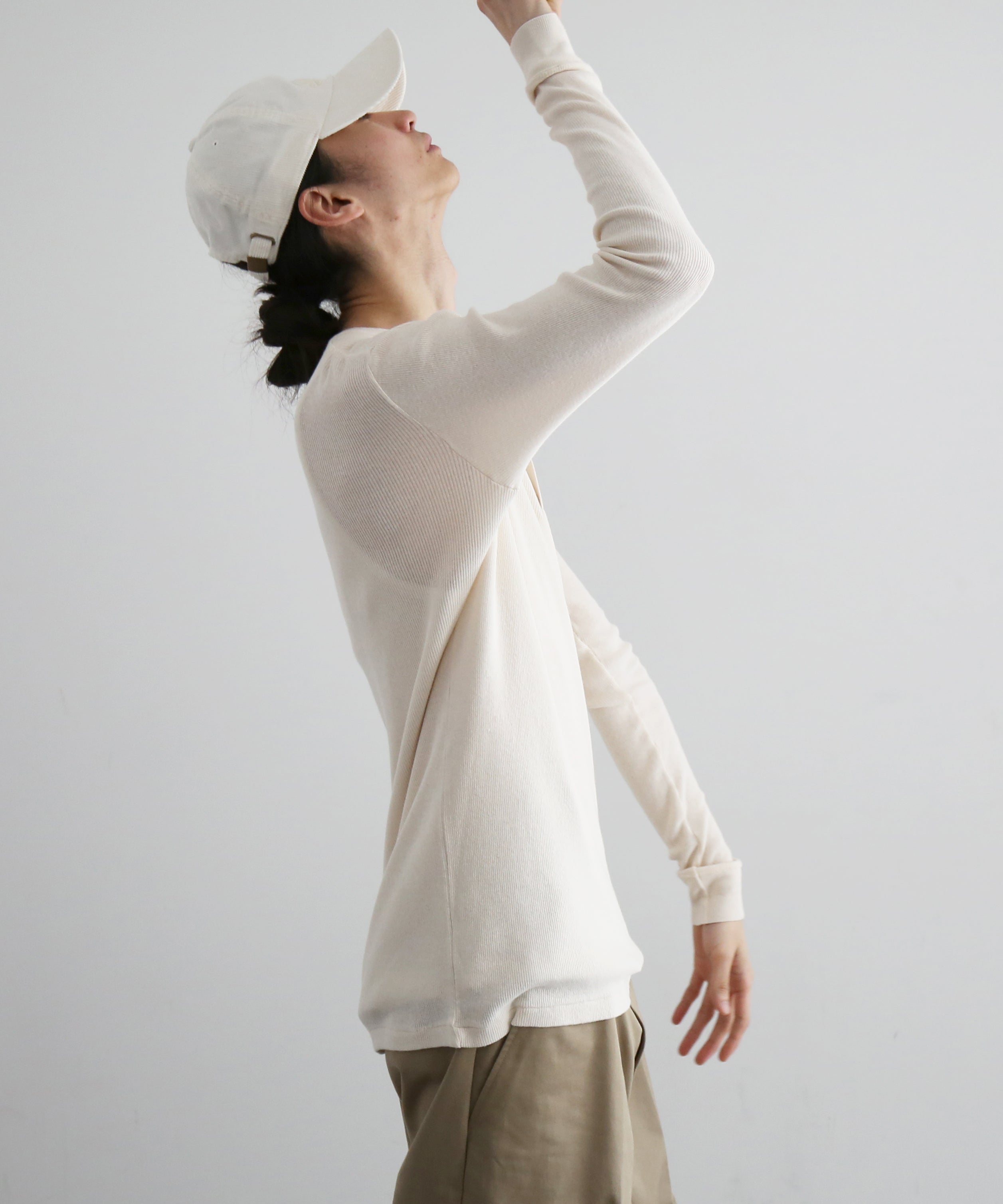 AURALEE【オーラリー】Organic soft rib henley neck p/o 