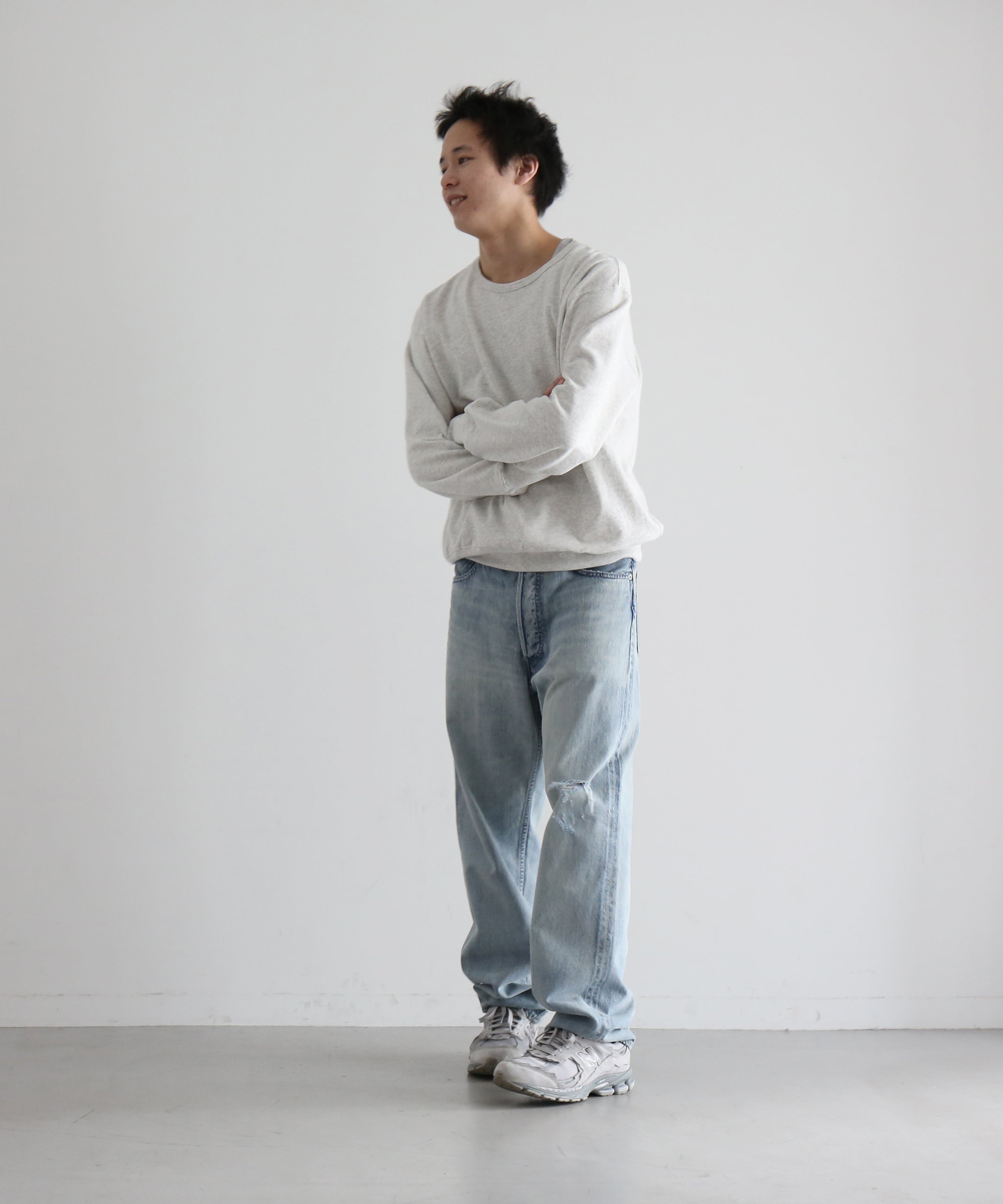 AURALEE Faded selvedge light denim wide pants "LIGHT INDIGO"