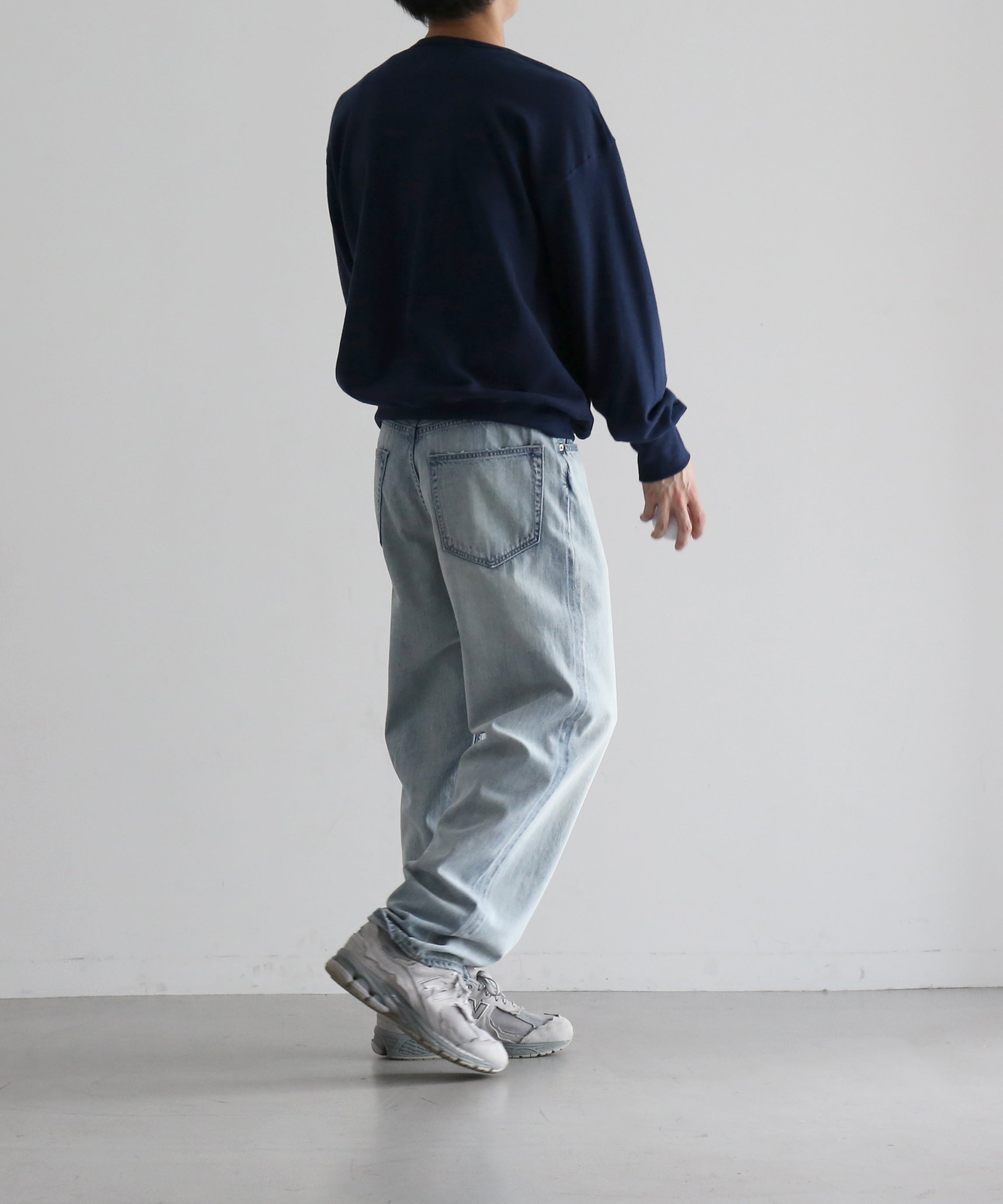 AURALEE Faded selvedge light denim pants "LIGHT INDIGO"