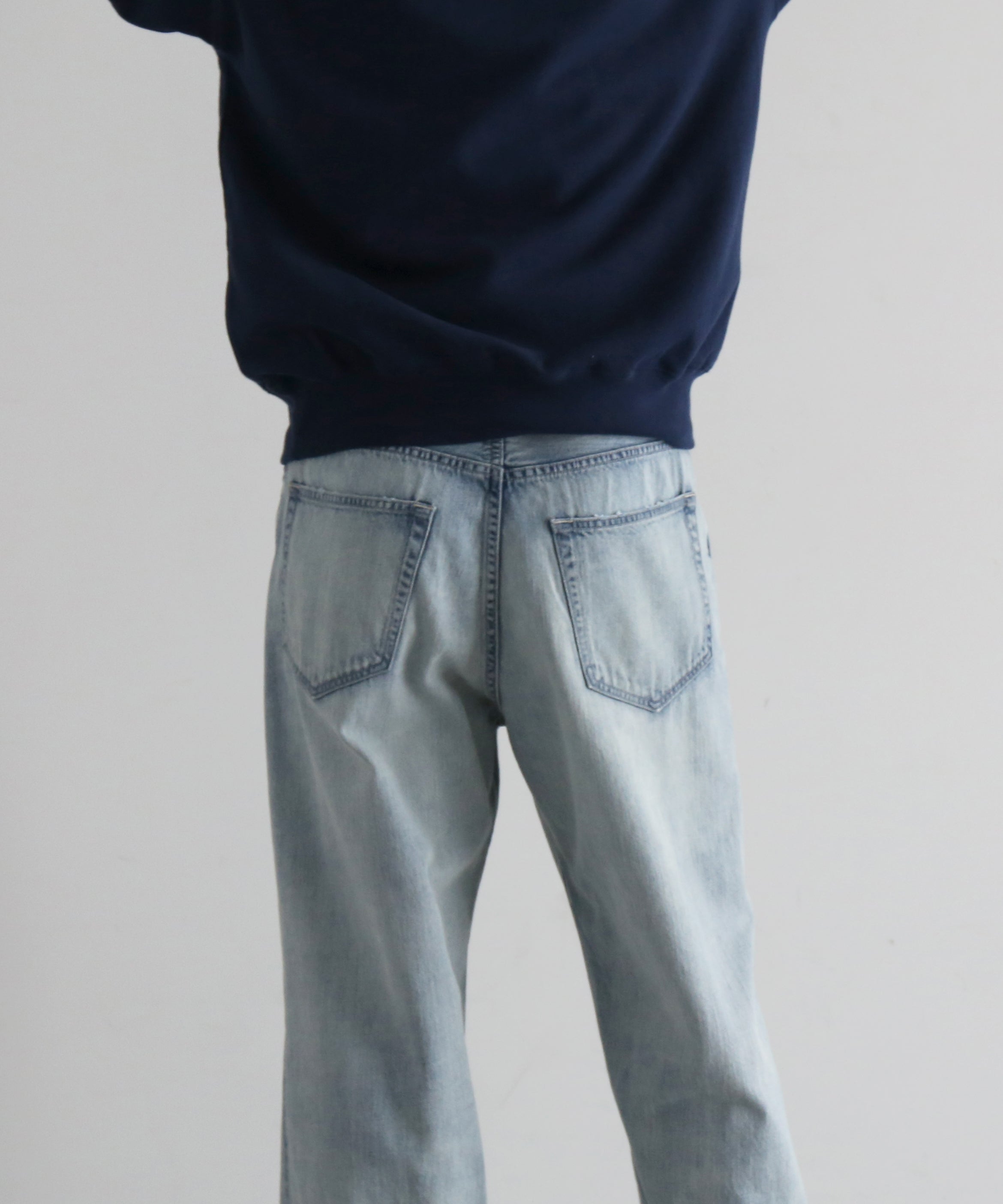 AURALEE Faded selvedge light denim pants "LIGHT INDIGO"