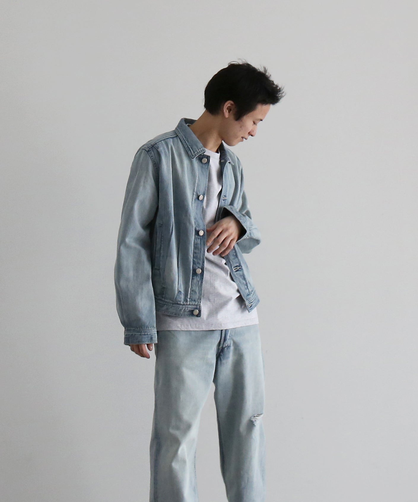 AURALEE Faded selvedge light denim blouson "LIGHT INDIGO"